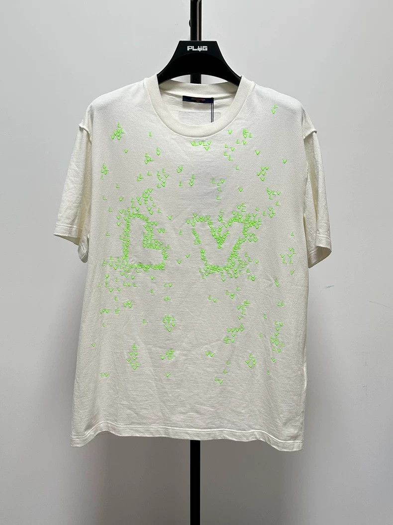 Louis Vuitton Louis Vuitton White and green embroidered small airplane s Size US XXL / EU 58 / 5 - 1 Thumbnail