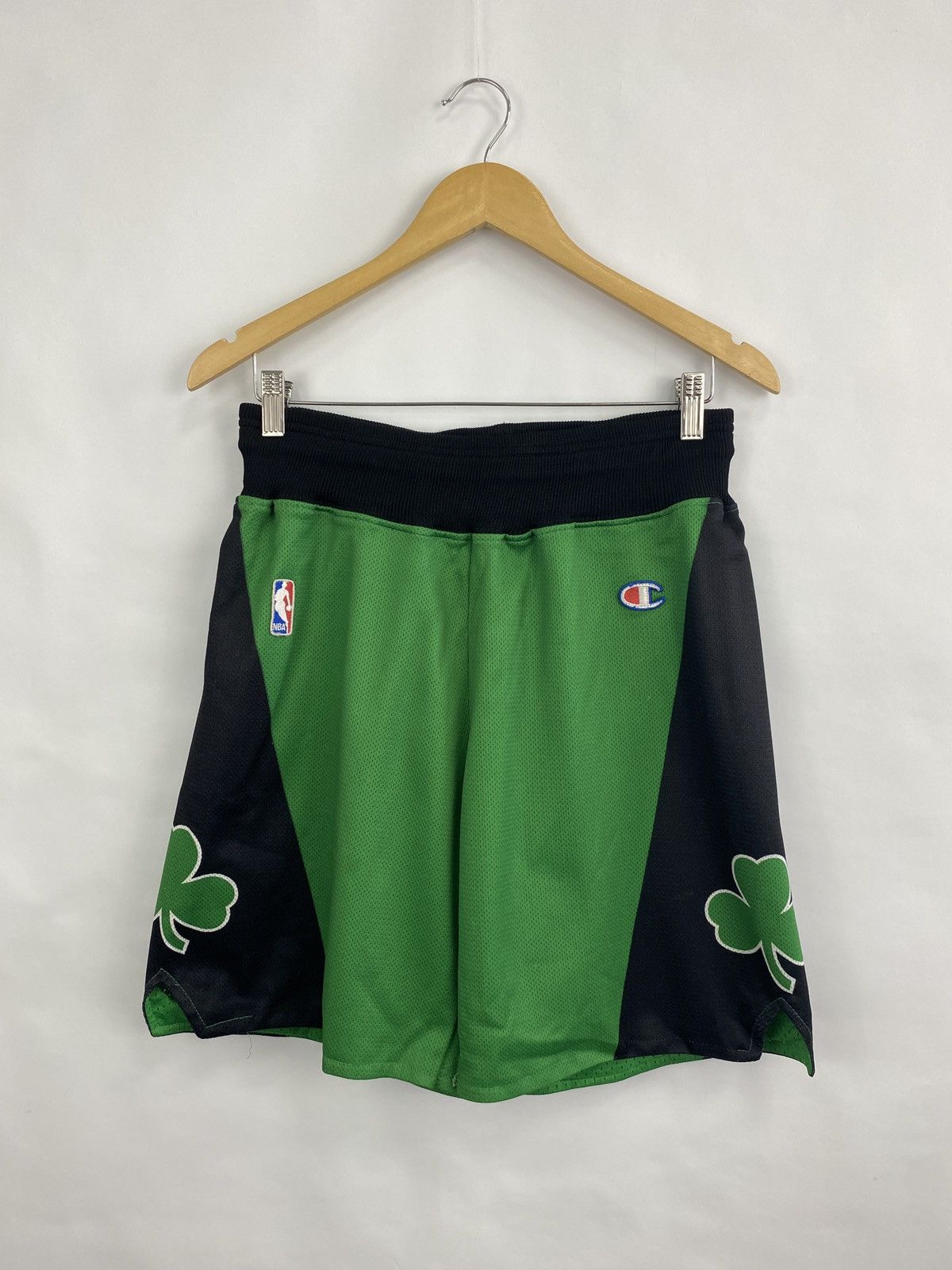 Champion Vintage 90s Champion Boston Celtics NBA Shorts Rare Just Don Size US 32 / EU 48 - 3 Thumbnail