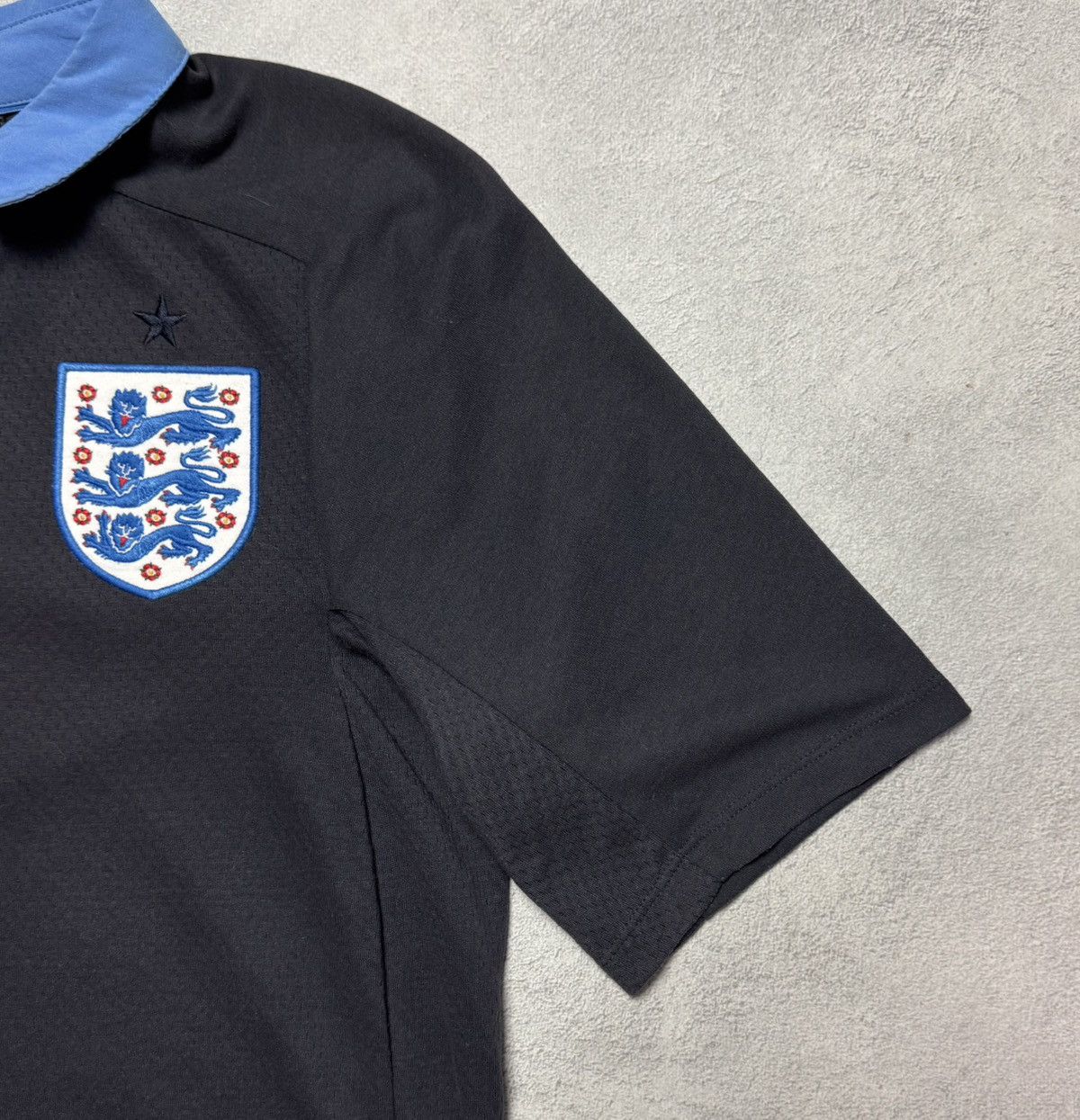 Umbro England 2012 2013 Away Shirt Soccer Jersey Umbro #7 Walcott Size US S / EU 44-46 / 1 - 5 Thumbnail