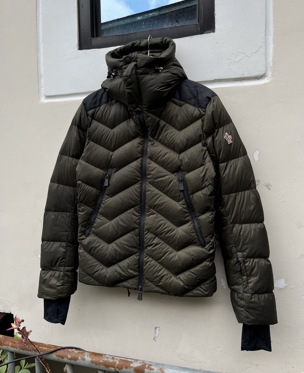 Moncler × Moncler Grenoble MONCLER GRENOBLE BRIVE GUIBOTTO DOWN JACKET Size US L / EU 52-54 / 3 - 3 Thumbnail