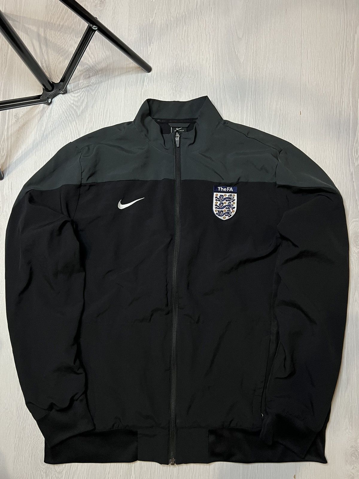 Nike Vintage Nike England Y2k Nylon Jacket Size US XL / EU 56 / 4 - 1 Thumbnail