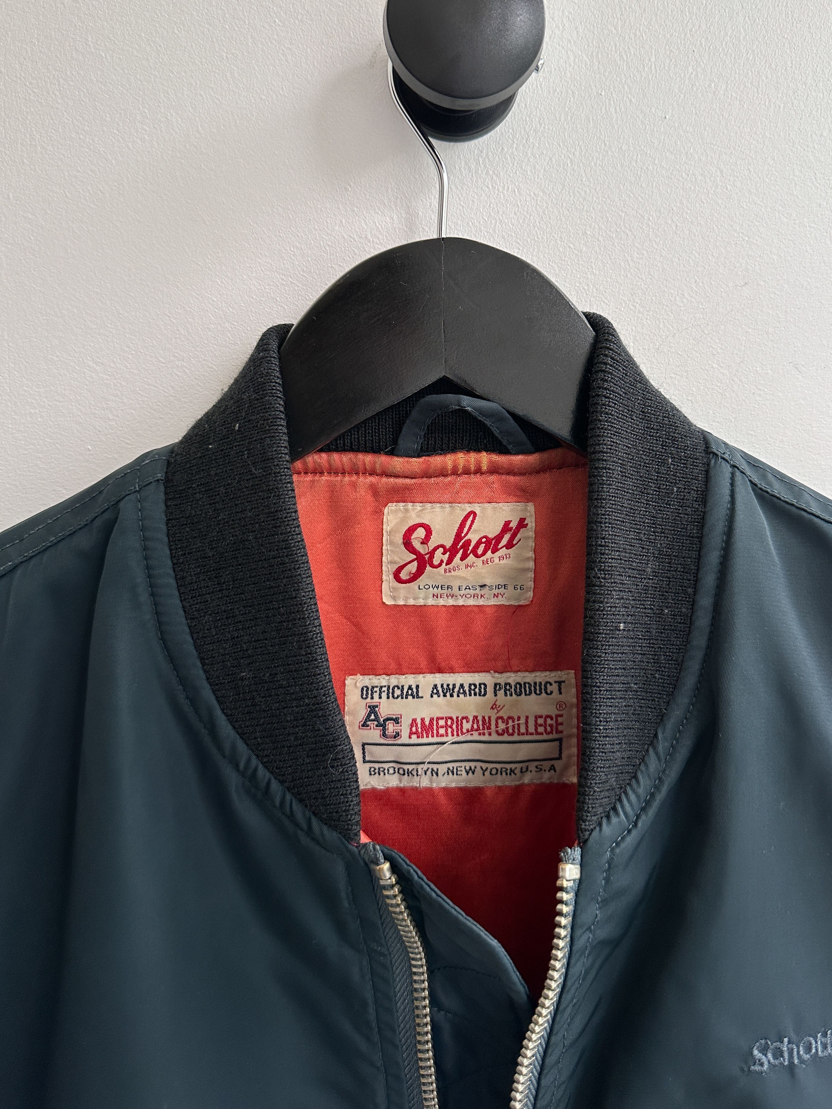 Schott Vintage Schott Bomber Jacket Size L / US 10 / IT 46 - 11 Thumbnail