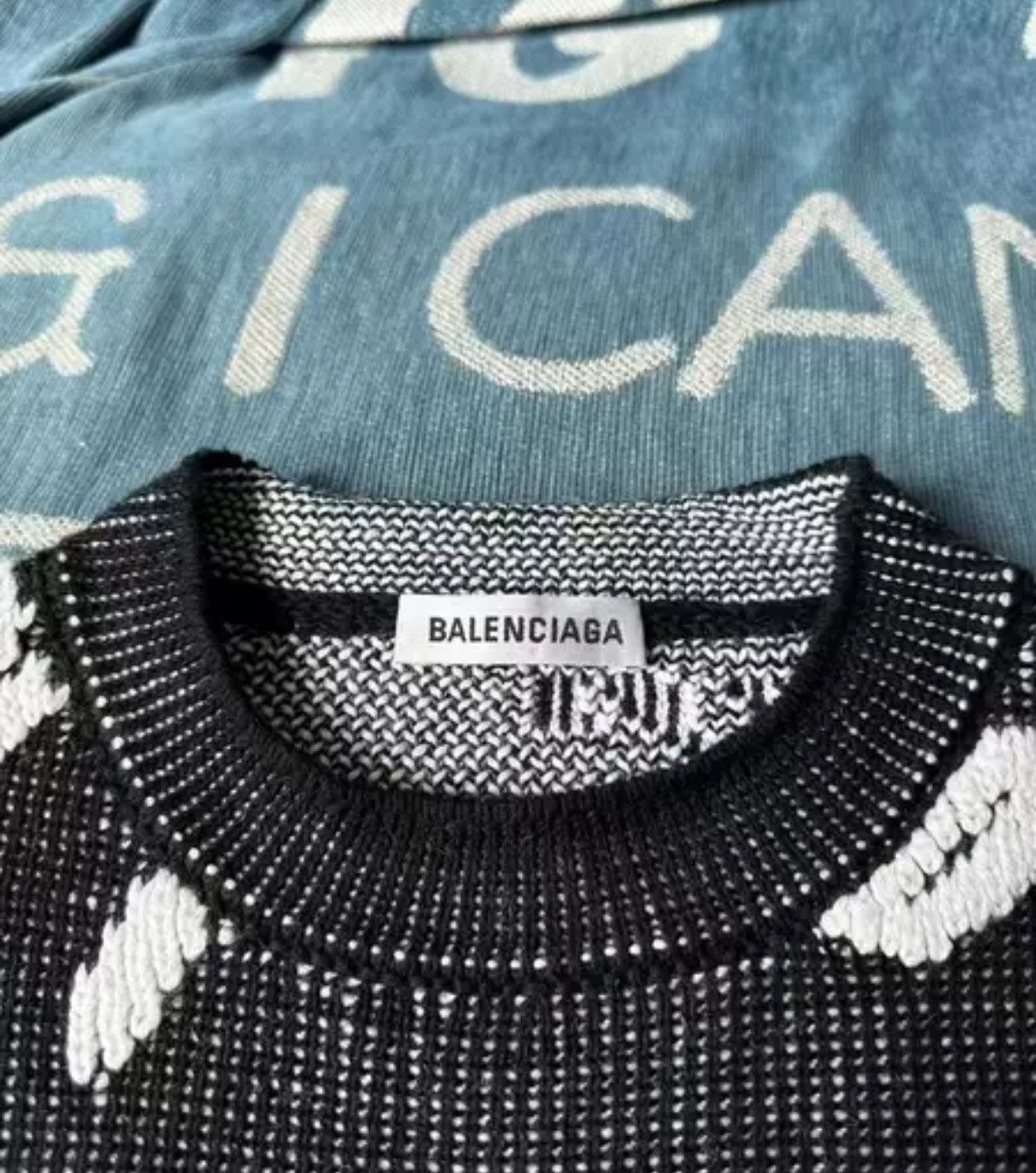 Balenciaga Balenciaga Straw Bullet Curtain Sweater2412-Nextarrow Size US XS / EU 42 / 0 - 4 Thumbnail