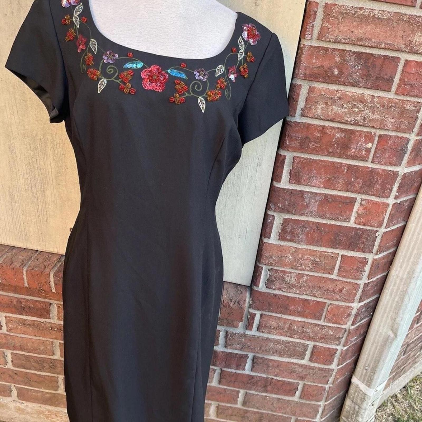 Other Vintage 1990s Red Rose Gothic Dress / Women’s medium Size L / US 10 / IT 46 - 4 Thumbnail
