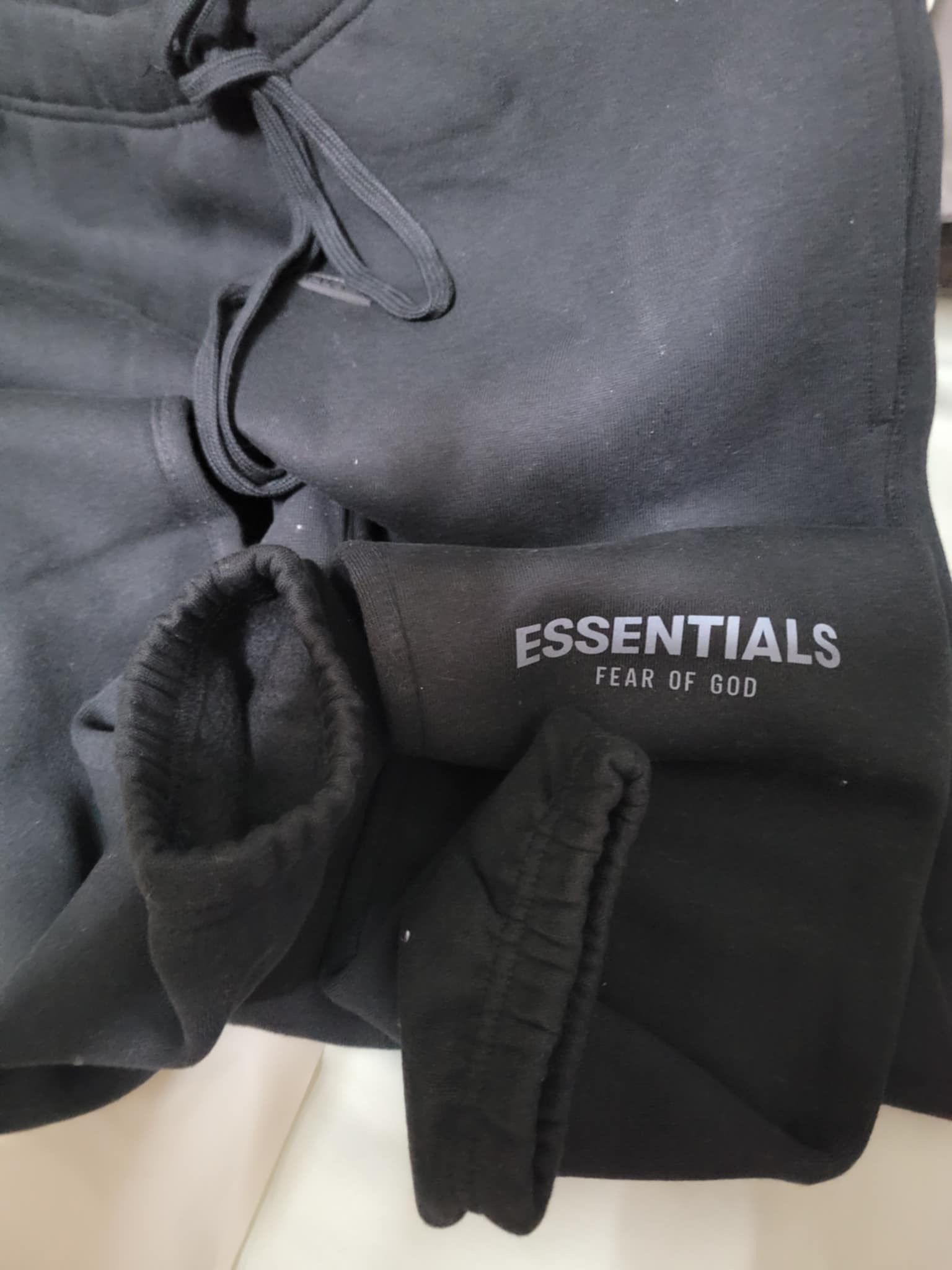 Fear of God sz S Fear of god essential black sweatpants Size US 30 / EU 46 - 9 Thumbnail