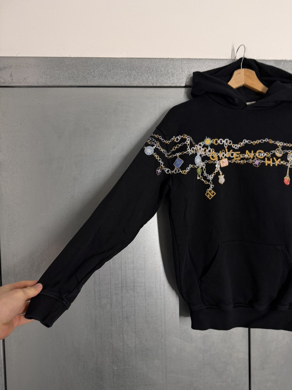 Givenchy Givenchy Dagger Chain Print Hoodie Size US XS / EU 42 / 0 - 4 Thumbnail