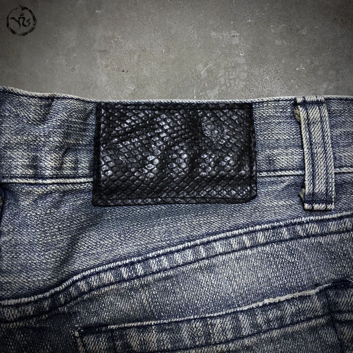 5351 POUR LES HOMMES Japanese Mudwash Snake Jeans Size US 33 - 6 Thumbnail