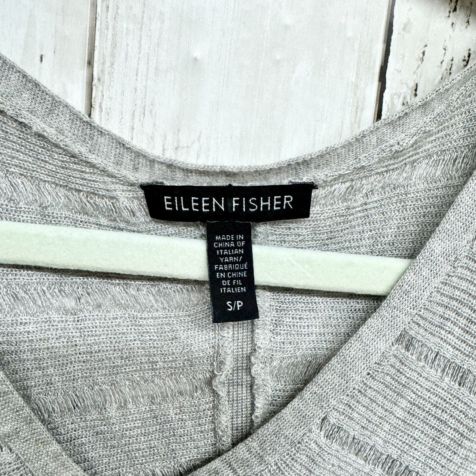 Eileen Fisher Eileen Fisher Sweater Small V Neck Long Sleeve Textured Grey Size S / US 4 / IT 40 - 2 Thumbnail