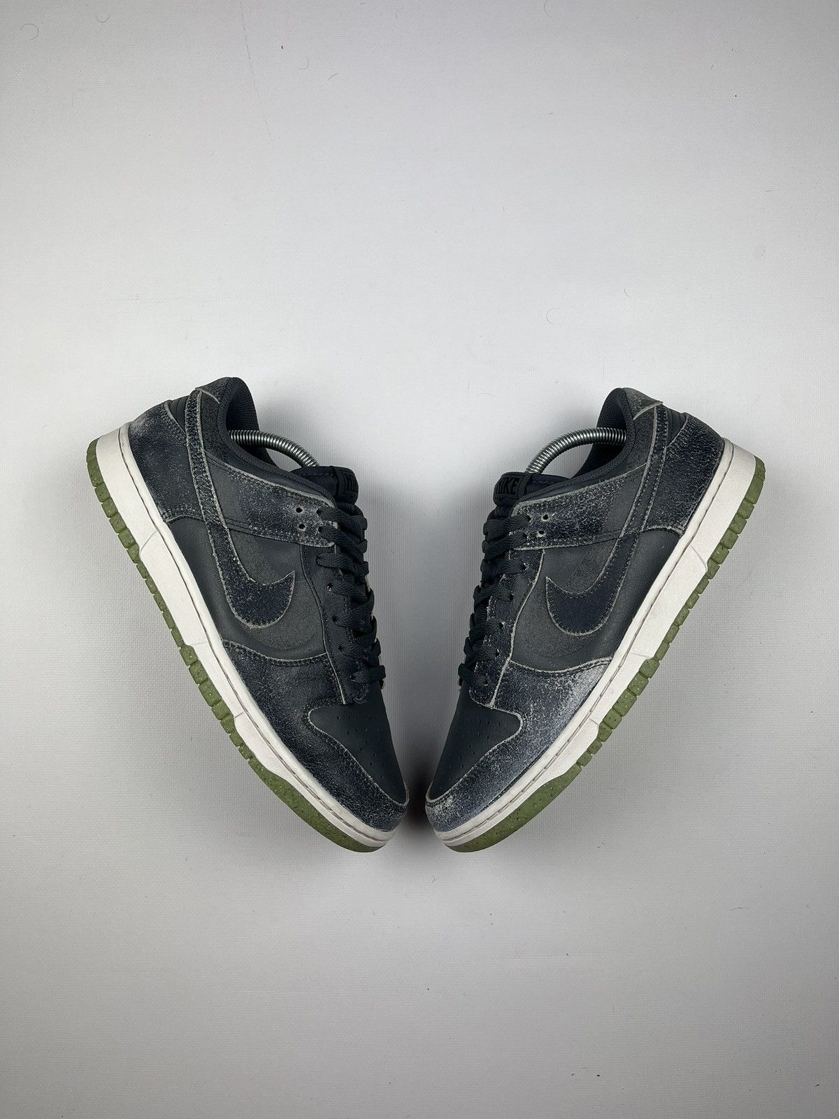 Nike Nike Dunk Low Retro PRM Halloween (2022) Size US 10.5 / EU 43-44 - 3 Thumbnail