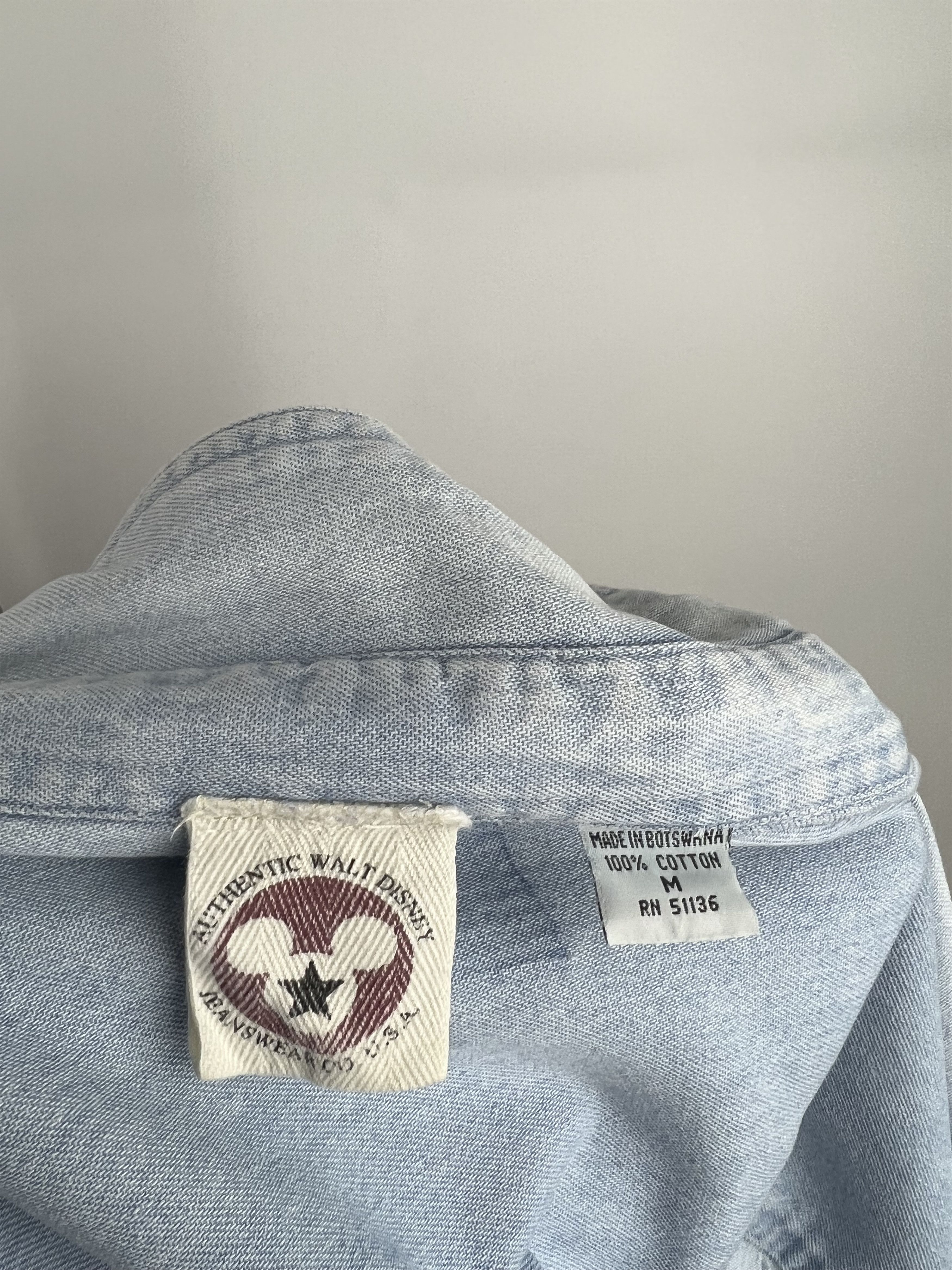Disney × Vintage 90s Walt Disney Jeans Co Mickey Mouse Denim Overshirt Size M Size US M / EU 48-50 / 2 - 5 Thumbnail