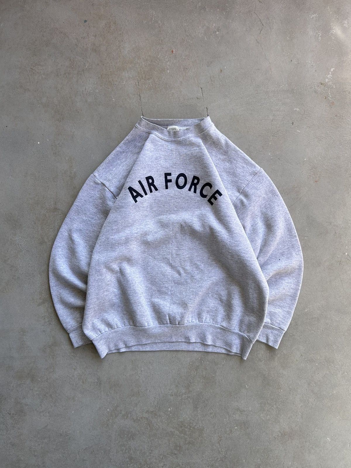 Vintage Vintage Air Force Arch Spell Out Sweatshirt Size US M / EU 48-50 / 2 - 1 Thumbnail