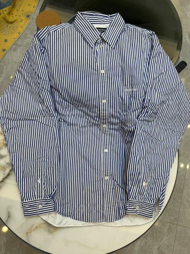 Balenciaga Balenciaga size 38 Blue and White Striped Shirt Style Cott Size US S / EU 44-46 / 1 - 1 Thumbnail