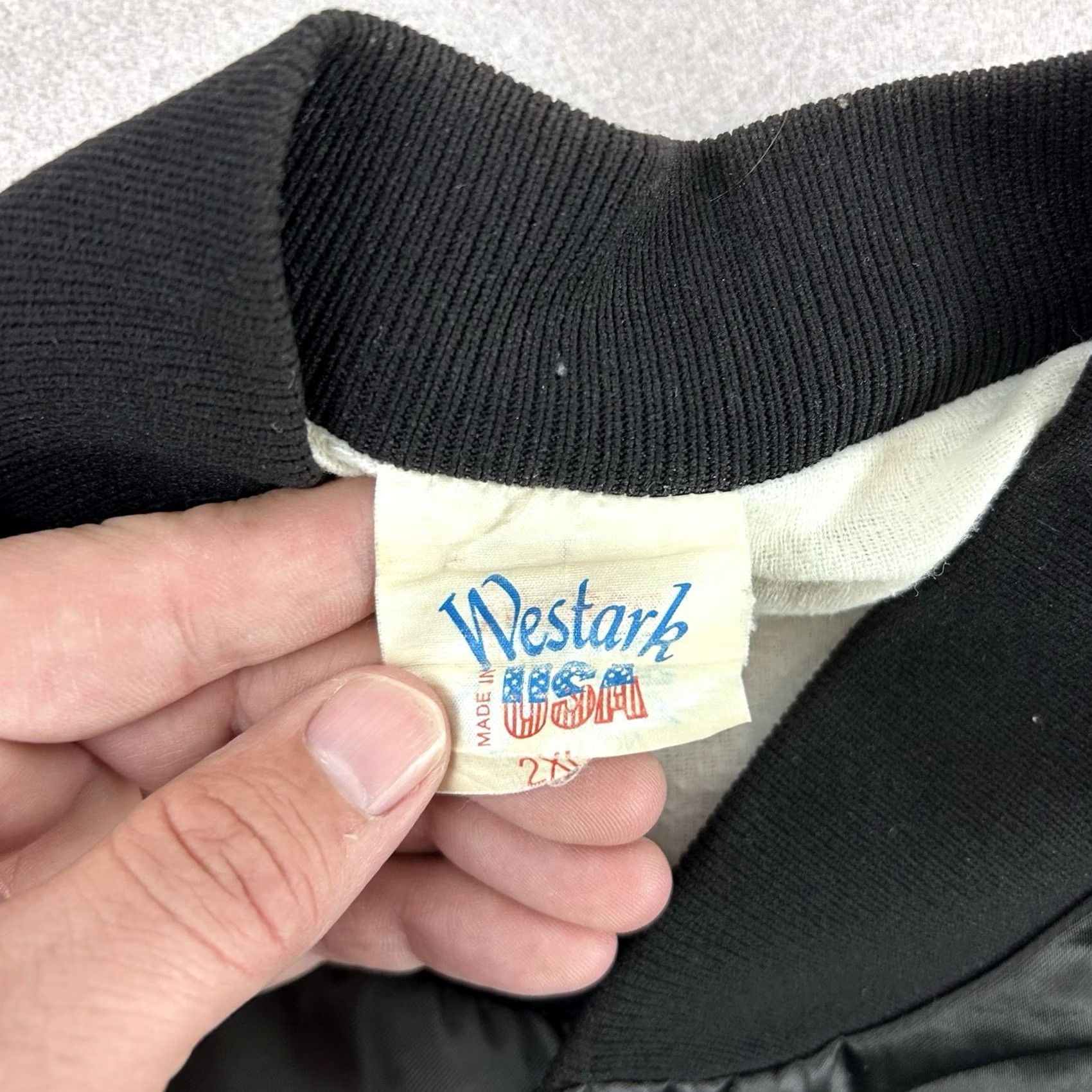 Osprey VINTAGE Westark Bomber Jacket Men’s 2XL Black Satin Nylon Snap Lining 85% Acetate 15% Nylon Military USA 80s 90s Osprey Tiltrotor Aircraft Mens Jacket Size US XXL / EU 58 / 5 - 6 Thumbnail