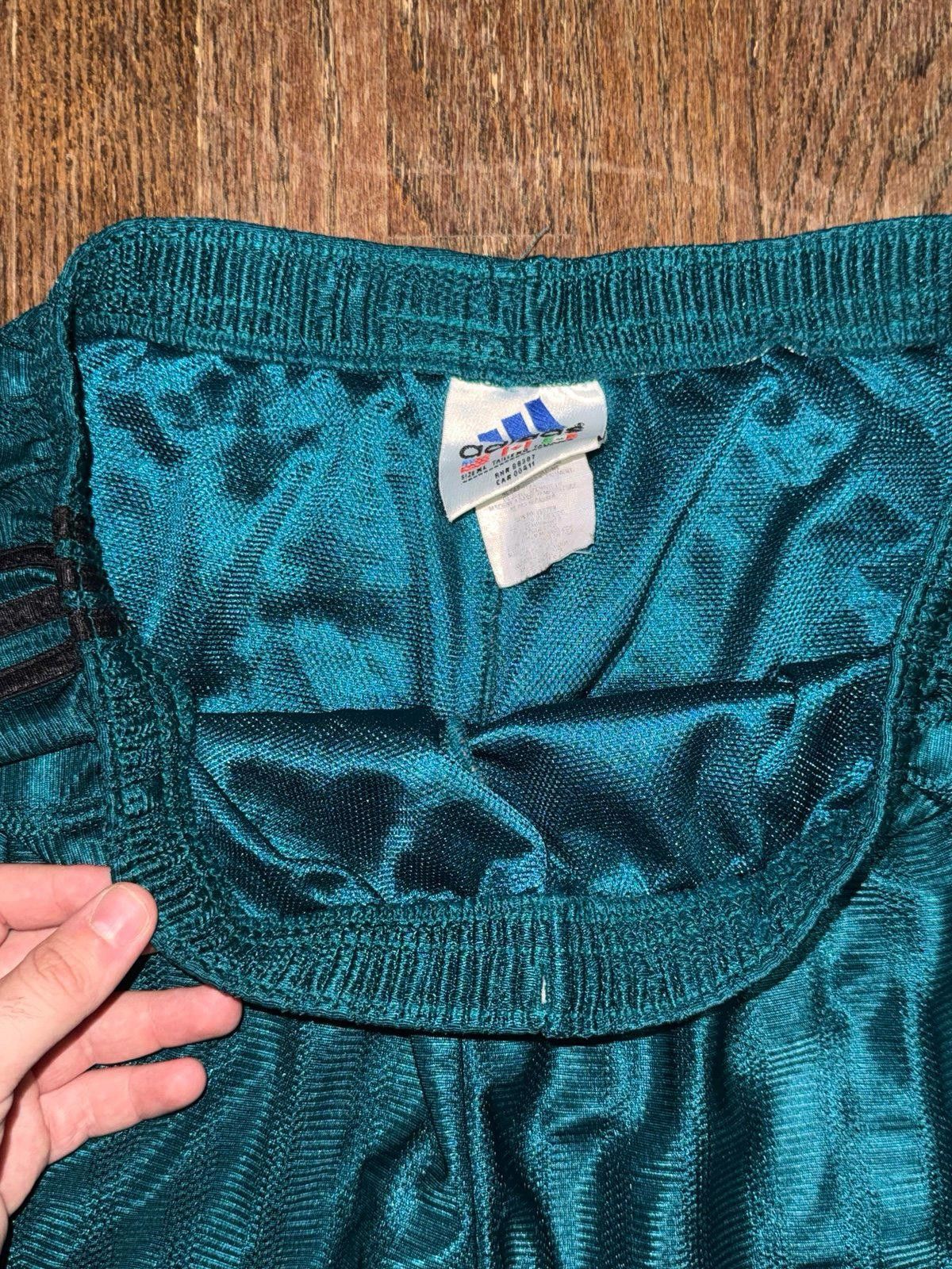 Adidas Adidas Super Rare Dazzle Shiny Cyan Shorts Sz XL Mens Hoops Size US 36 / EU 52 - 3 Thumbnail