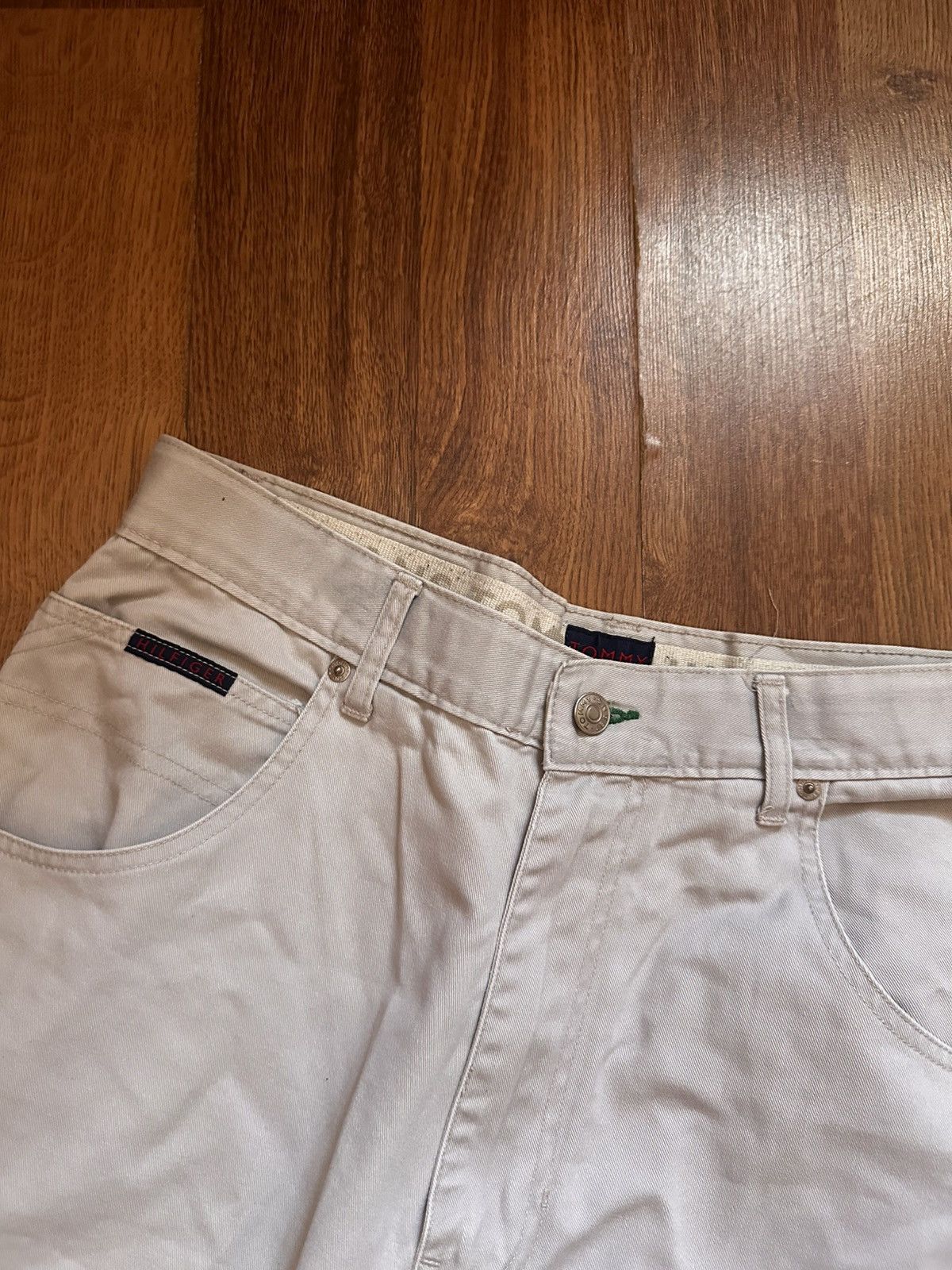 Tommy Hilfiger Vintage Tommy Hilfiger Cargo Pants Size 33/34 Beige/Sand Y2K Size US 34 / EU 50 - 6 Thumbnail