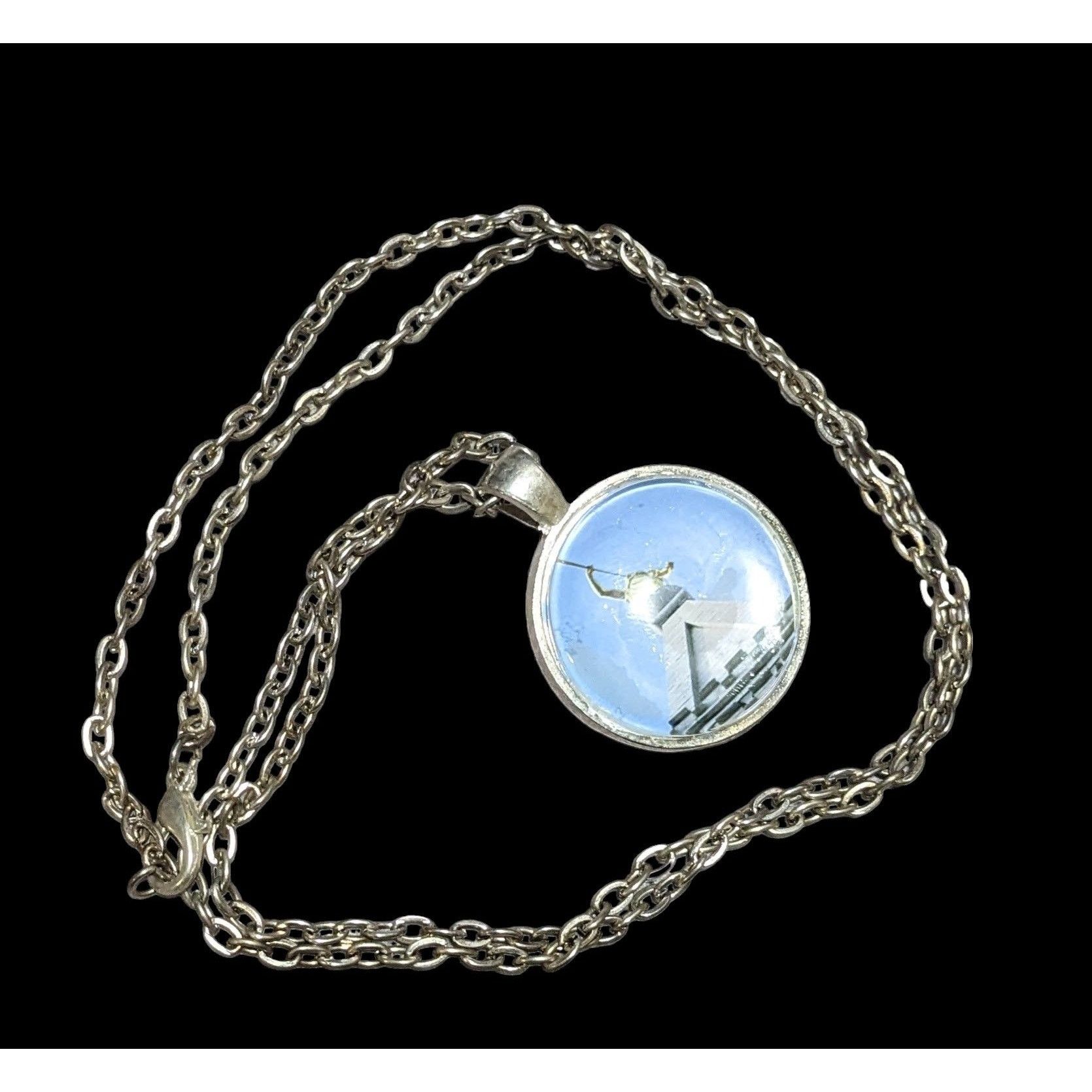 Other Blue And White Statue Photo Pendant Necklace Size ONE SIZE - 1 Thumbnail