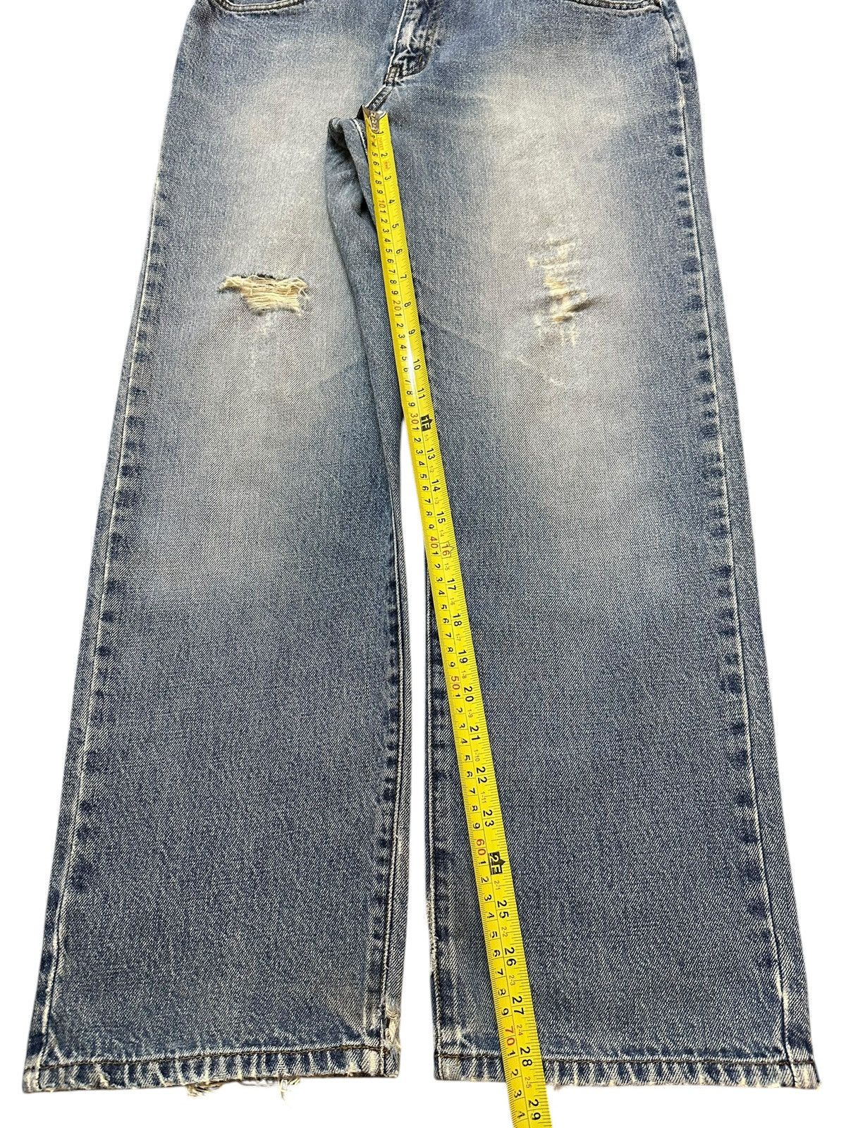 Japanese Brand Vintage Japanese Brand Faded Wash Distress Baggy Jeans Size US 32 / EU 48 - 13 Thumbnail