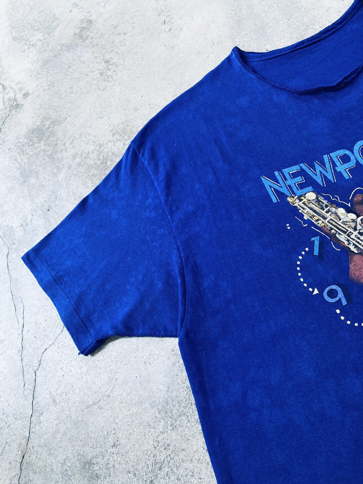 Band Tees Vintage 90s Newport Festiva Jazz Distressed Tees Size US L / EU 52-54 / 3 - 7 Thumbnail