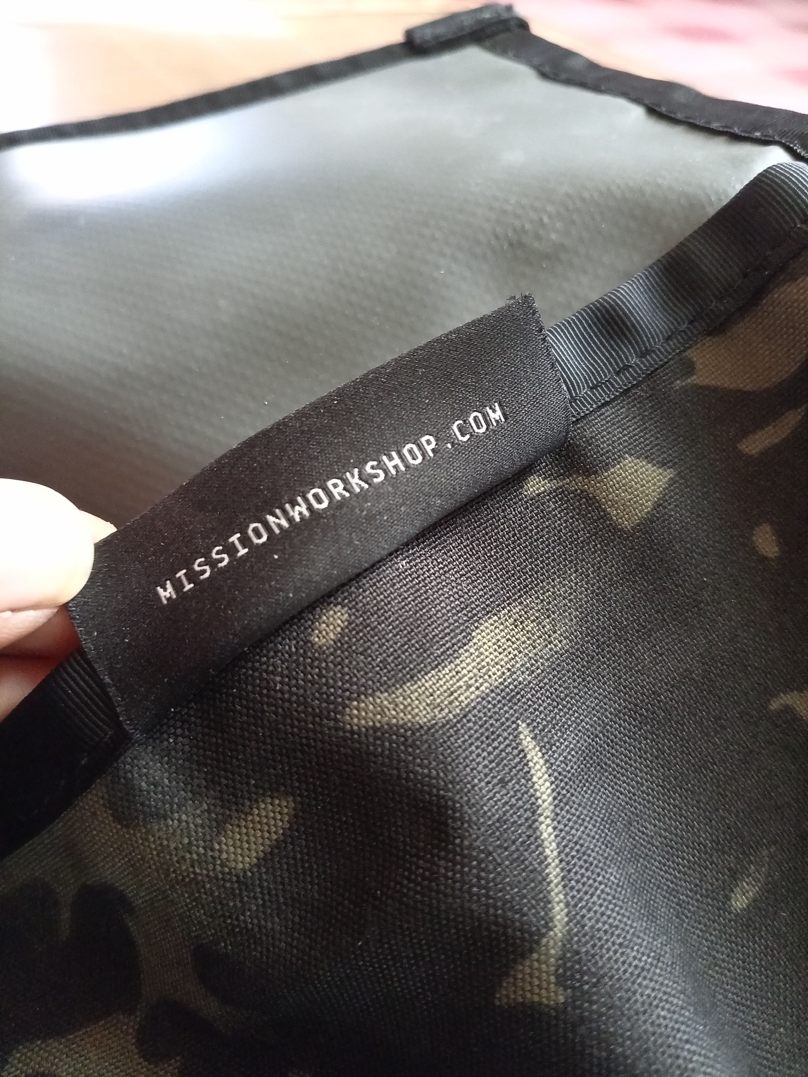 Mission Workshop Mission Workshop - camo Messenger Bag Size ONE SIZE - 4 Thumbnail