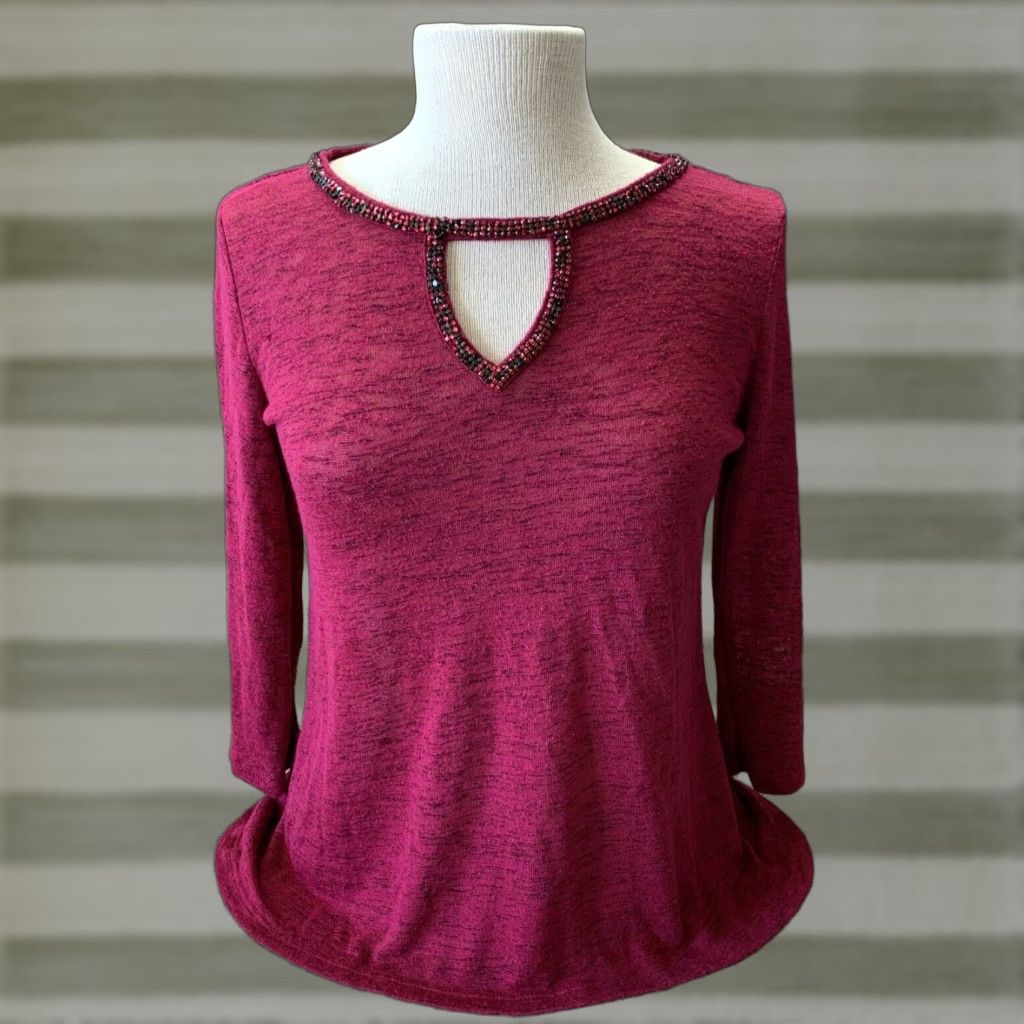 Juicy Couture Juicy Couture Burgandy Woman’s 3/4 Sleeve Sequins Size Small Light Weight Pullover Casual Formal Party/Cocktail Woman Junior? Size S / US 4 / IT 40 - 1 Thumbnail