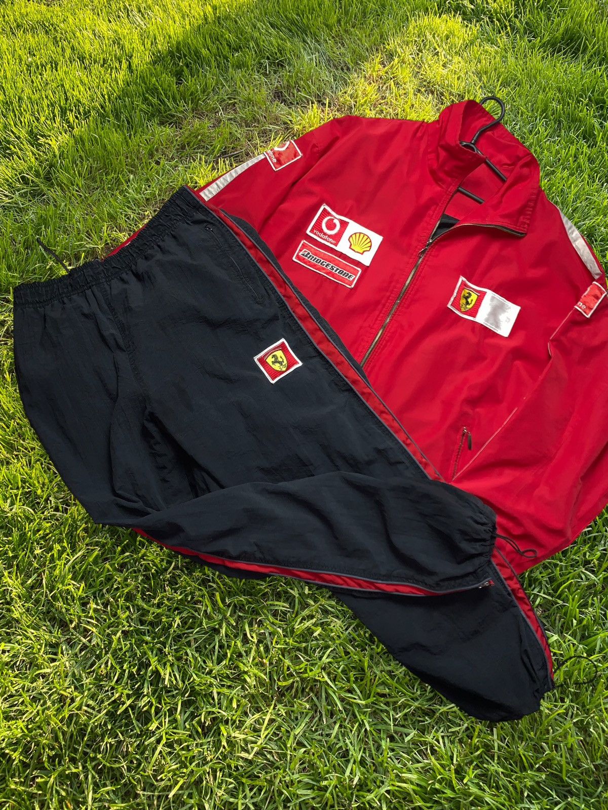 image of Vintage Ferrari Jacket Pants Joggers Drill Multi Logo F1 in Black/Red, Men's (Size XL)