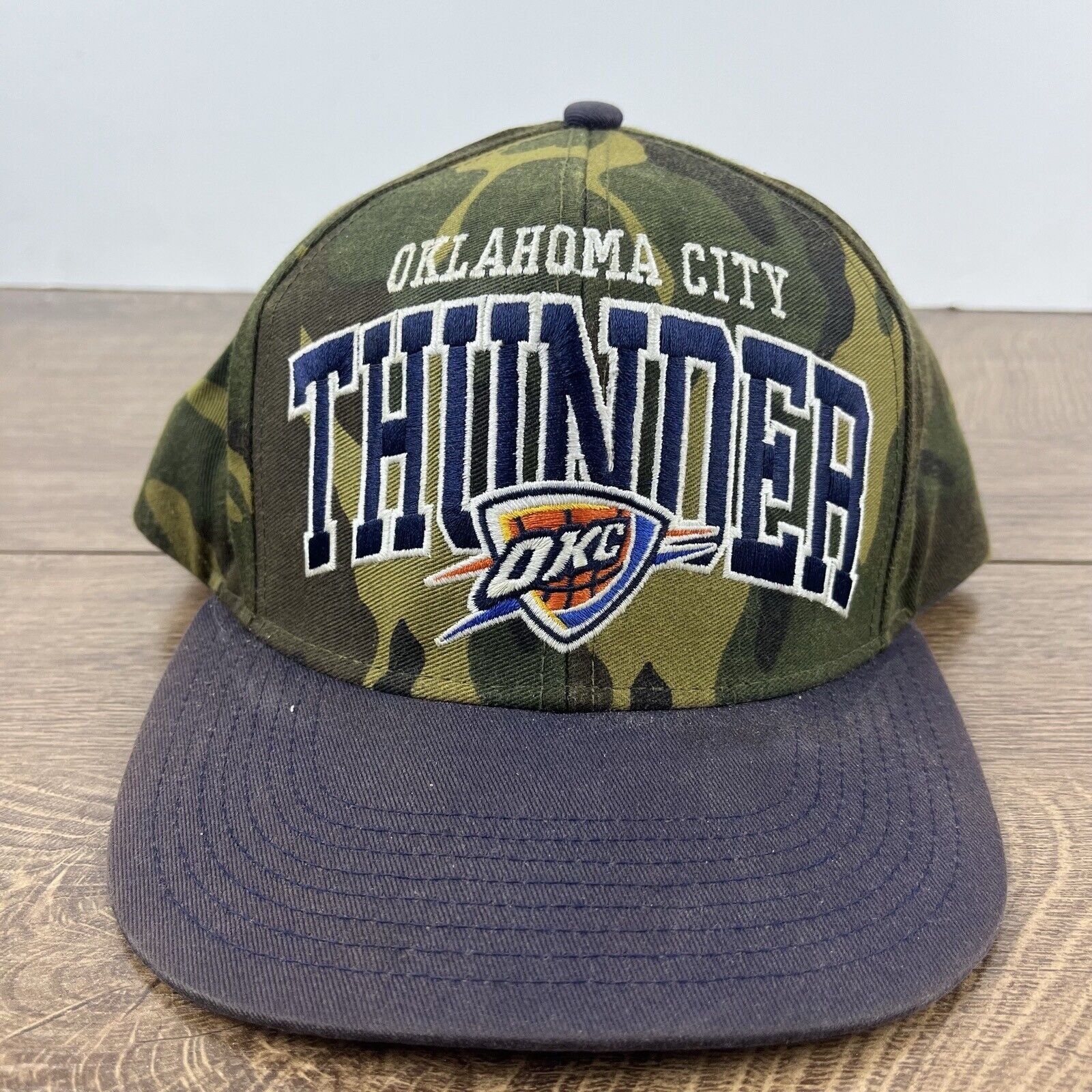 Adidas Oklahoma City Thunder Snapback Hat Camo Green Hat Adjustable Size ONE SIZE - 4 Thumbnail