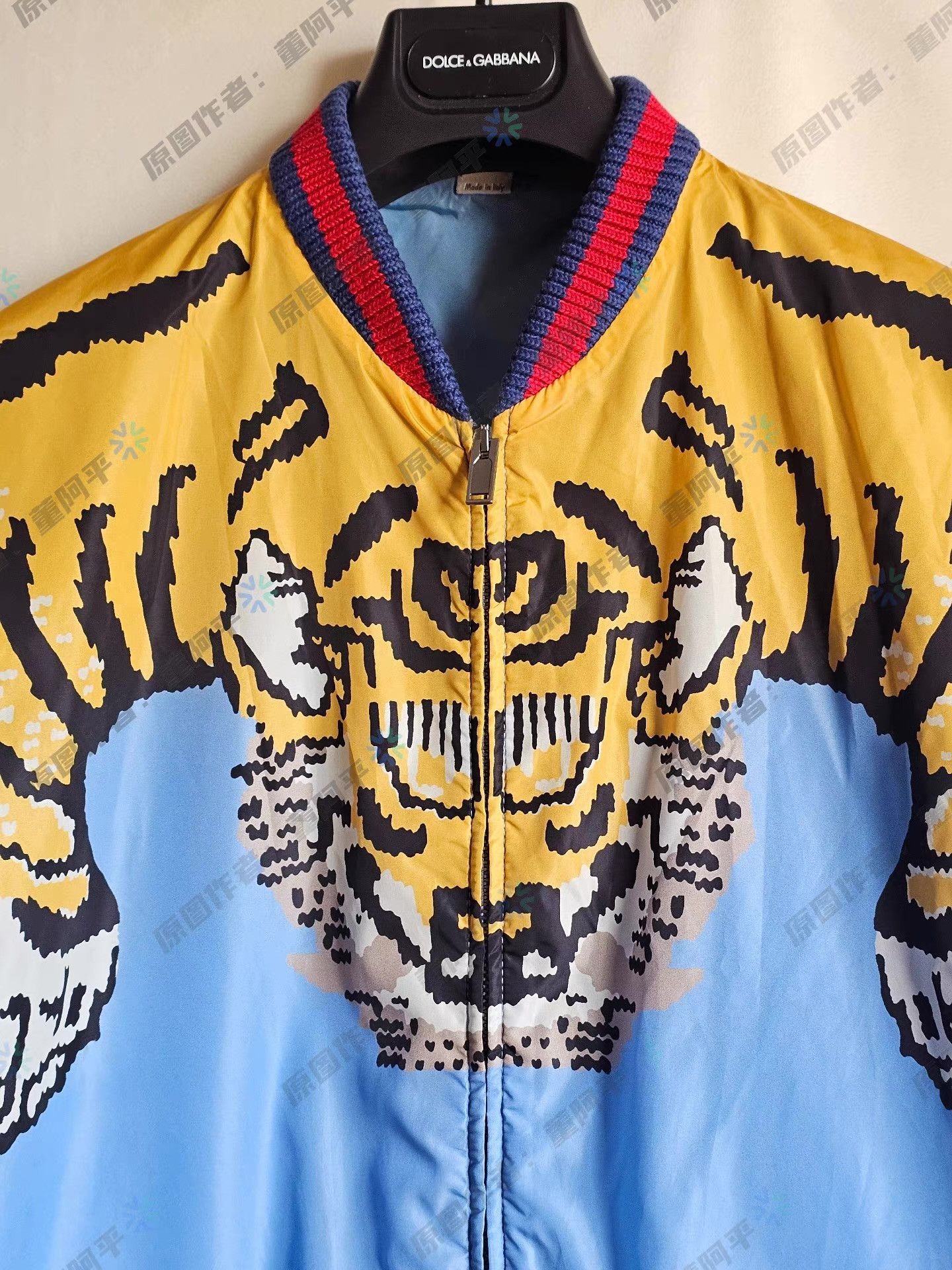 Gucci Gucci Blue Nylon Tiger Print Windbreaker Jacket. Size US L / EU 52-54 / 3 - 2 Thumbnail