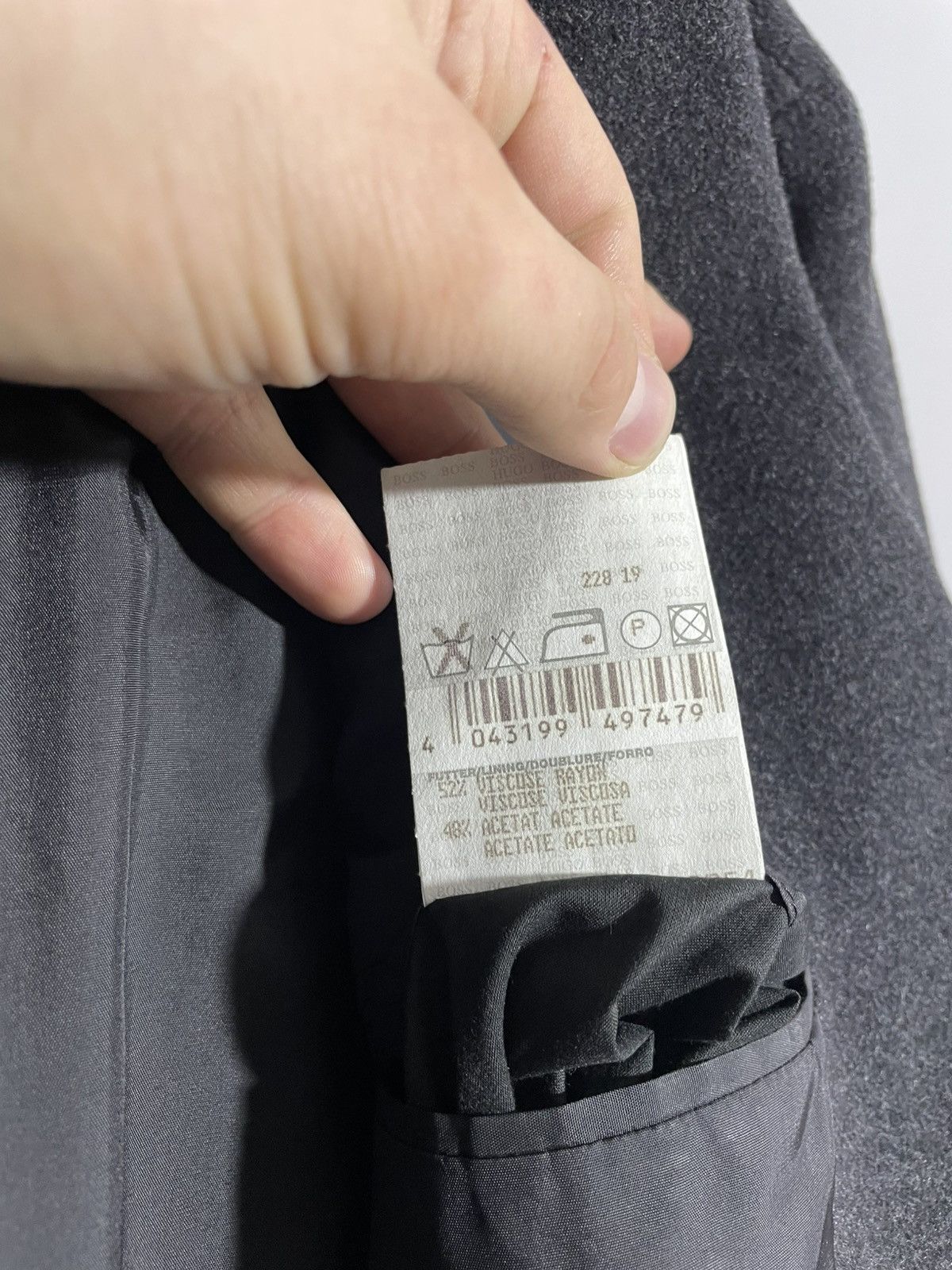 Hugo Boss Hugo Boss Wool Coat size 8 (M-L) Size US M / EU 48-50 / 2 - 15 Thumbnail