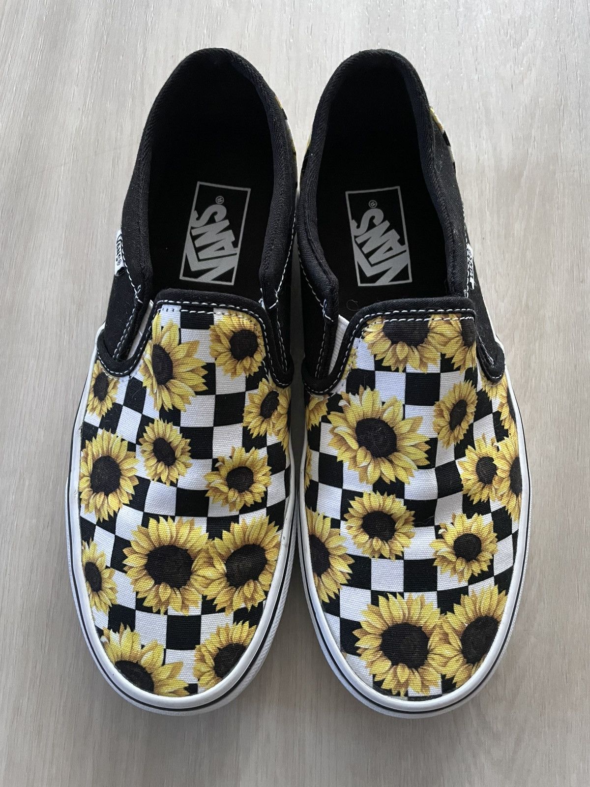 Vans VANS Asher Sunflower Checkered Slip On Size Womens 7.5 Size US 7.5 / IT 37.5 - 1 Thumbnail