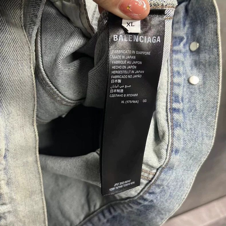 Balenciaga Balenciaga latest light blue letter lapel single breasted l Size US XL / EU 56 / 4 - 4 Thumbnail