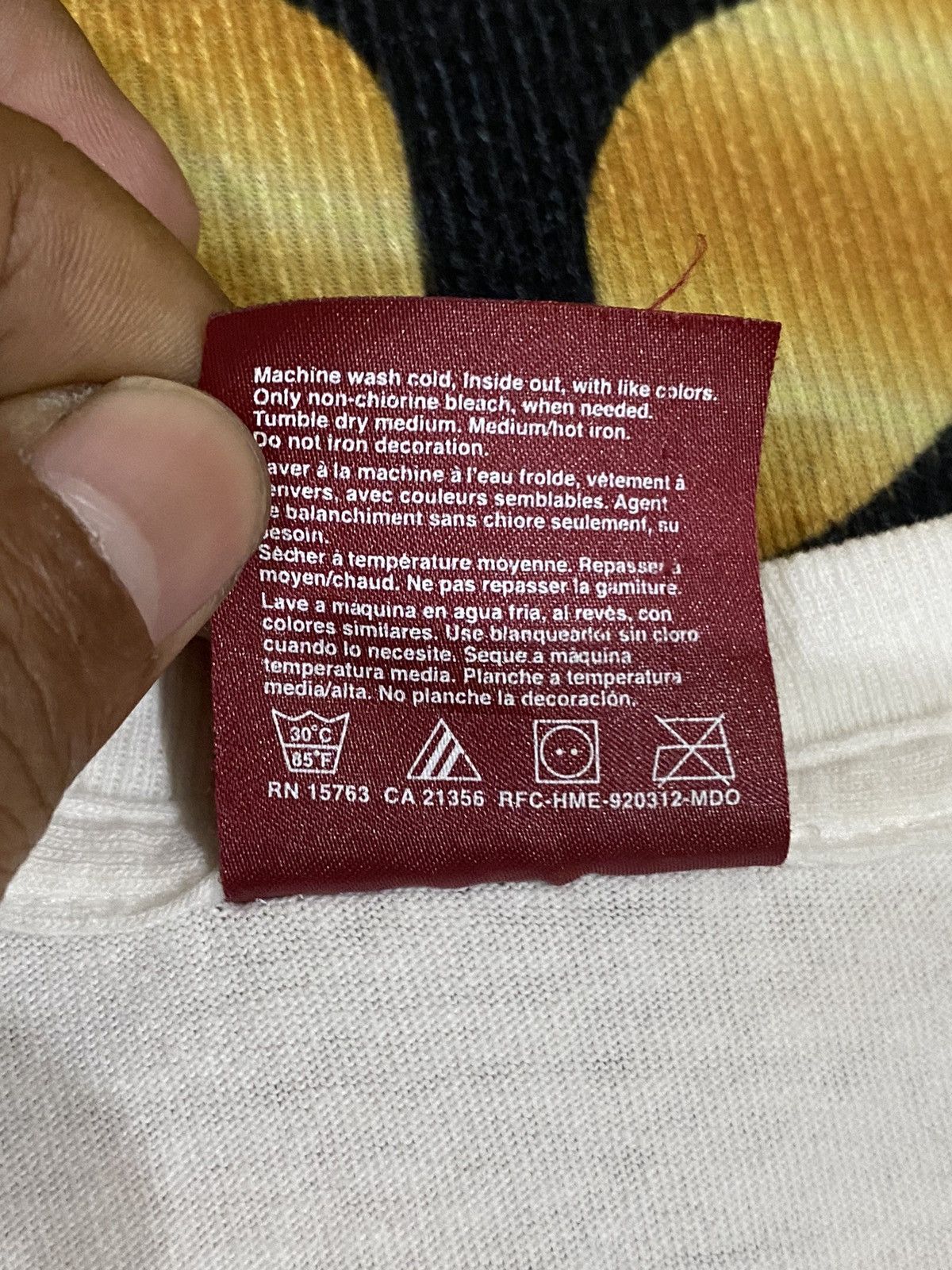Japanese Brand RARE HIDE&SEEK BORN FREE WHITE TEE Size US M / EU 48-50 / 2 - 10 Thumbnail