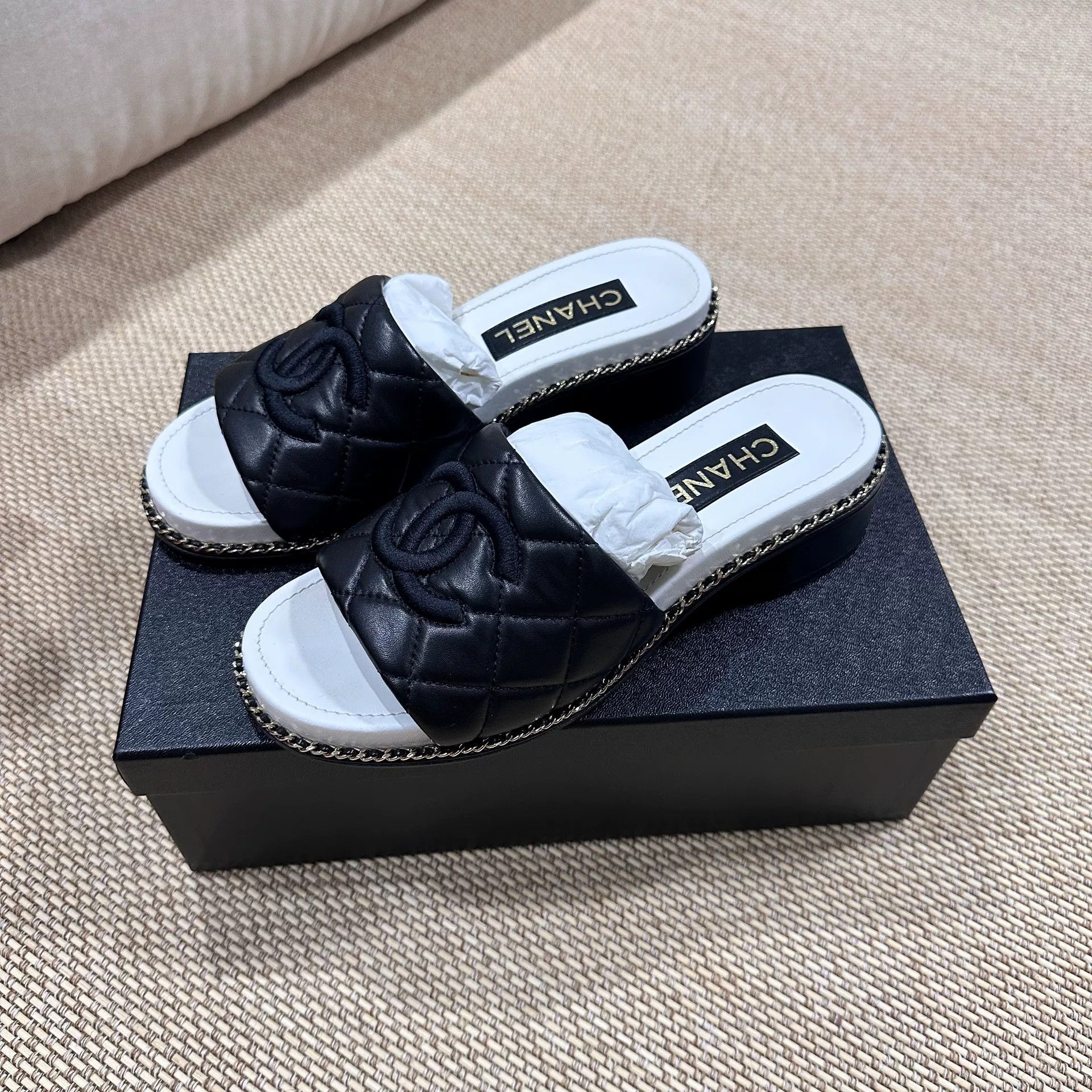 Chanel Chanel Chunky Heel Slide Sandals Size US 6 / IT 36 - 1 Thumbnail