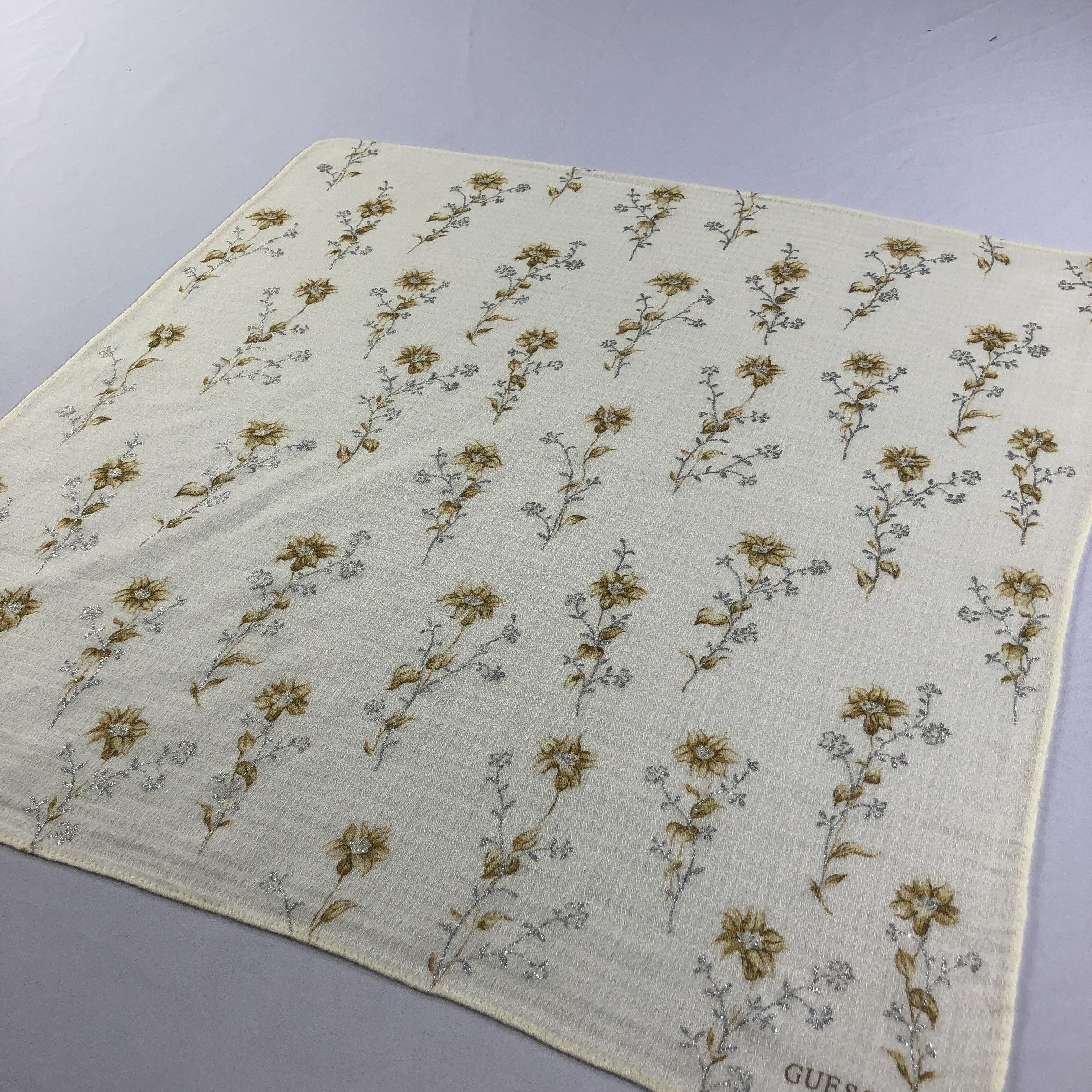 Guess × Vintage Guess Floral Handkerchief Neckerchief Bandana H2161 Size ONE SIZE - 3 Thumbnail