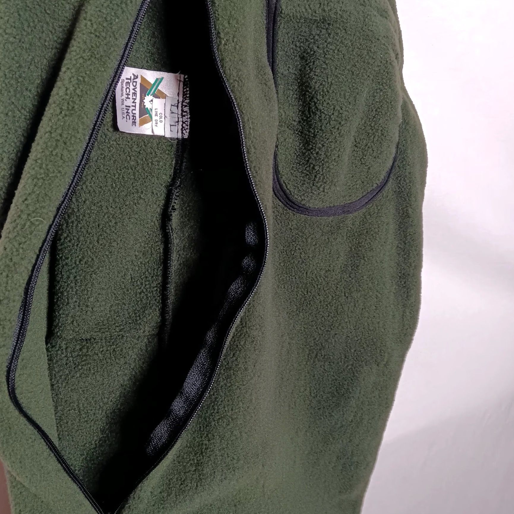 Vintage Adventure Tech Inc Bib Overalls Men L Green Fleece Knit Knee/Rear Reinforced Adjustable Straps Zip Side Zippers Snow Pants 29" Inseam Winter Outdoors Size US 33 - 5 Thumbnail