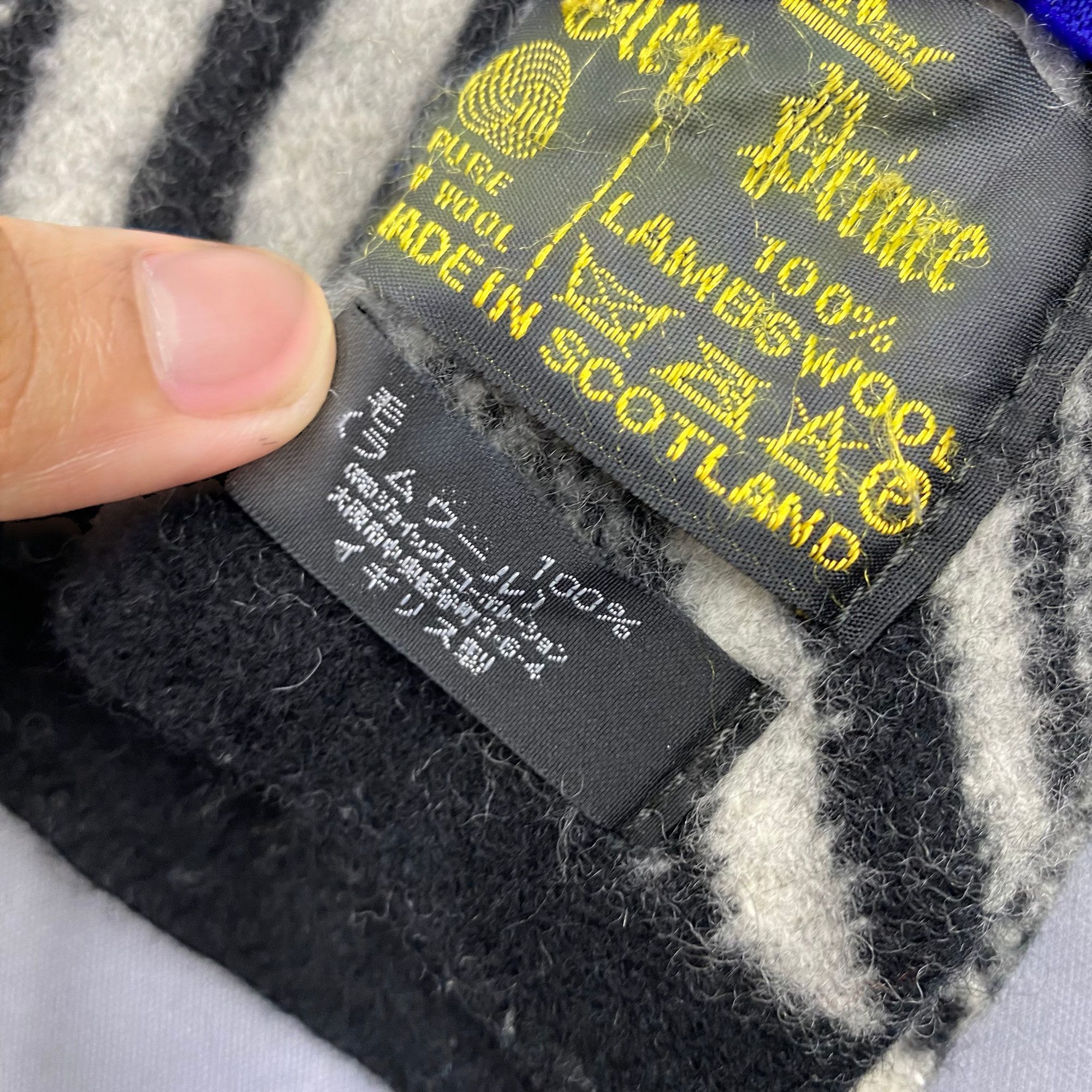 Japanese Brand Vintage Glen Prince Scarf R Newbold Muffler Wool Scarves Size ONE SIZE - 5 Thumbnail