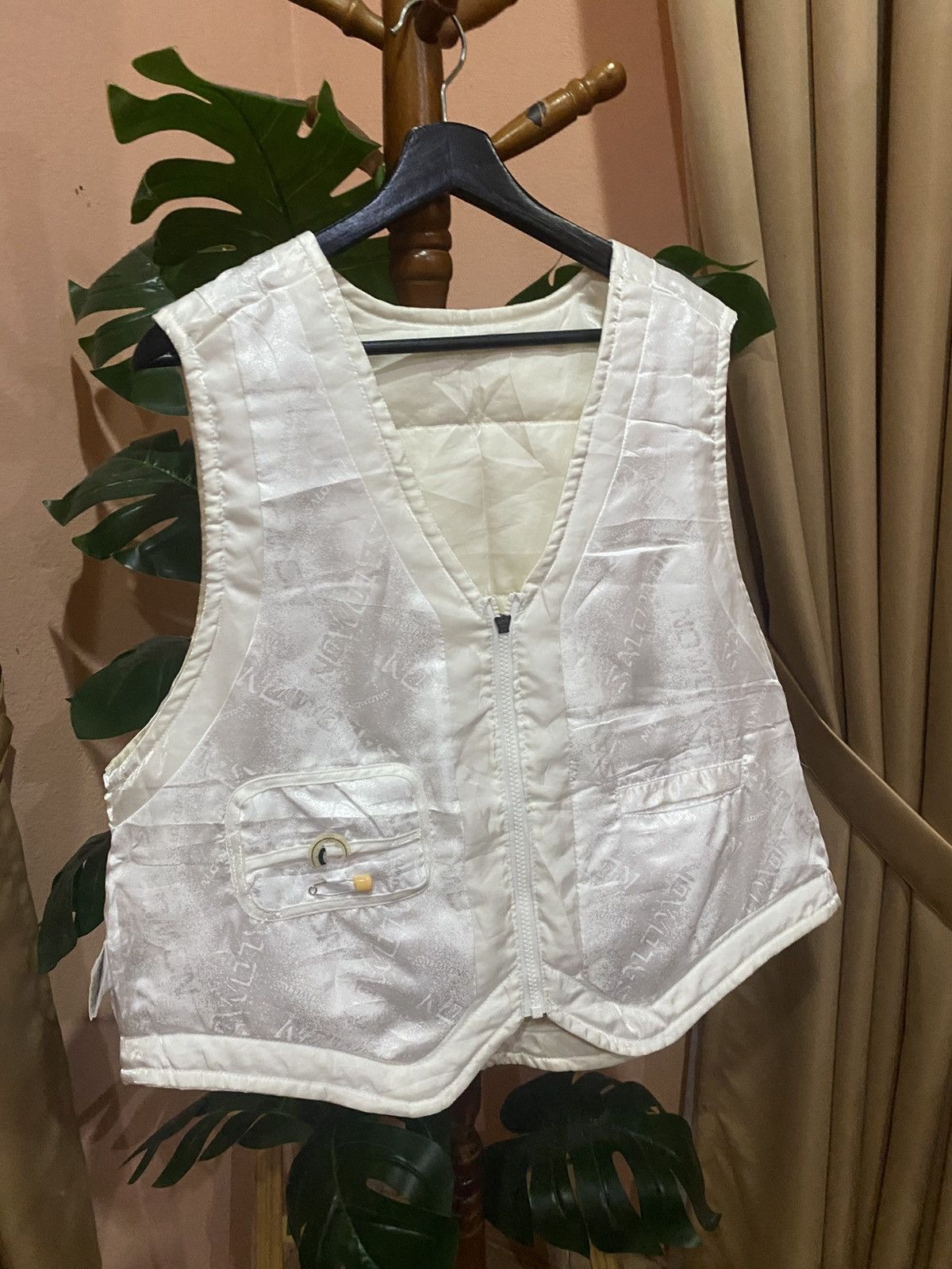Salomon Vintage Salomon Reversible Quilted Vest - White, 90s Outdoor Size US M / EU 48-50 / 2 - 9 Thumbnail