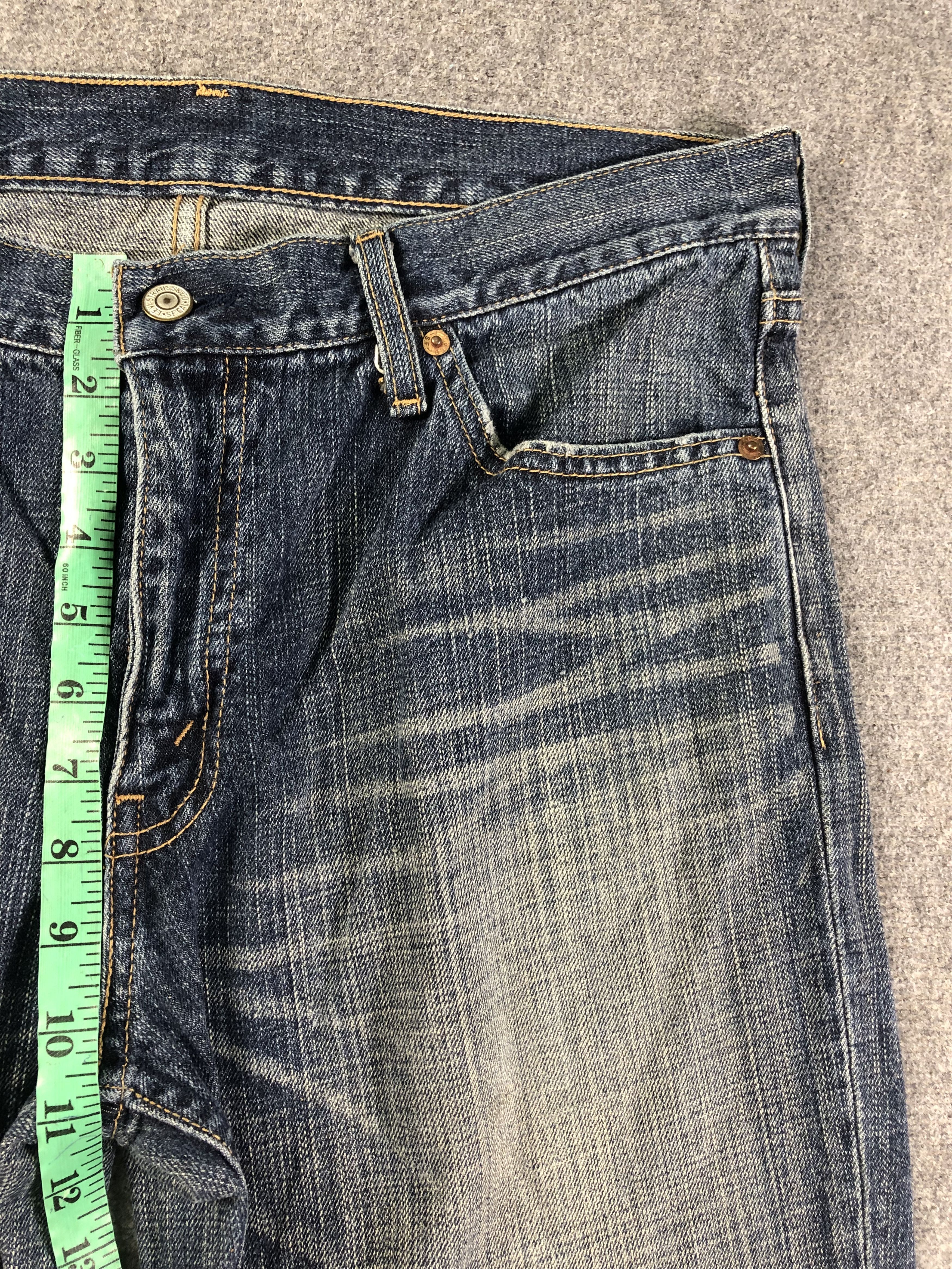 Levi's Faded Blue Levis Denim Jeans 35x31.5 Size US 35 - 7 Thumbnail