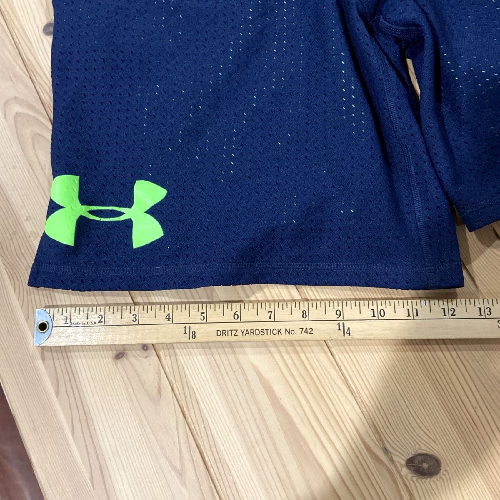 Under Armour Under Armour Athletic Shorts Men’s Size Medium Inside Lining Black Polyester Drawstring 10 in Inseam Athletic Gym & Training Regular M Mens Size US 31 - 6 Thumbnail