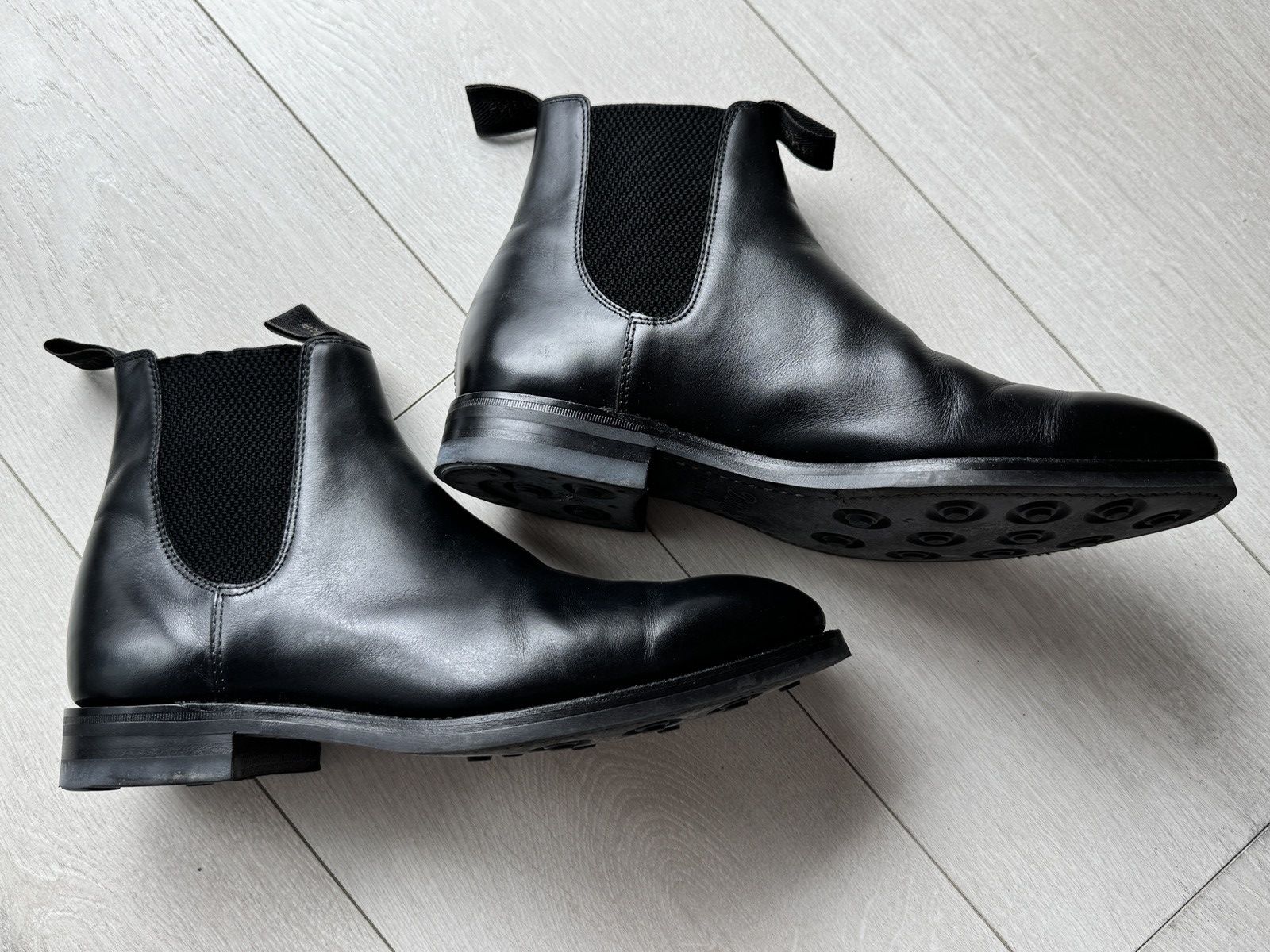 Loake Loake Chatsworth Chelsea Boots Size US 9 / EU 42 - 2 Thumbnail