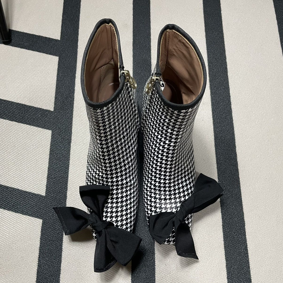 Other A.Bocca Italy Pattern Black & White Leather Boots Luxury Size US 6 / IT 36 - 7 Thumbnail