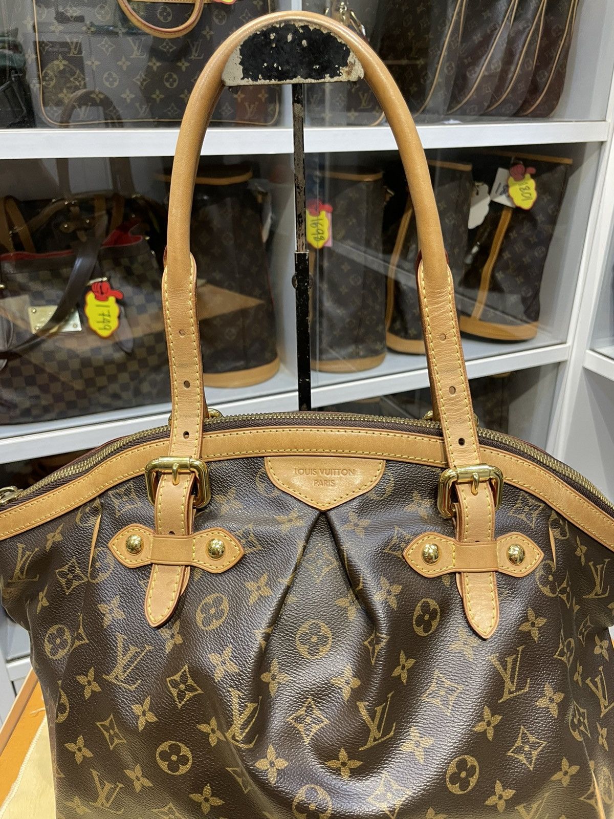 Louis Vuitton AUTHENTIC LOUIS VUITTON MONO TIVOLI GM BAG Size ONE SIZE - 3 Thumbnail