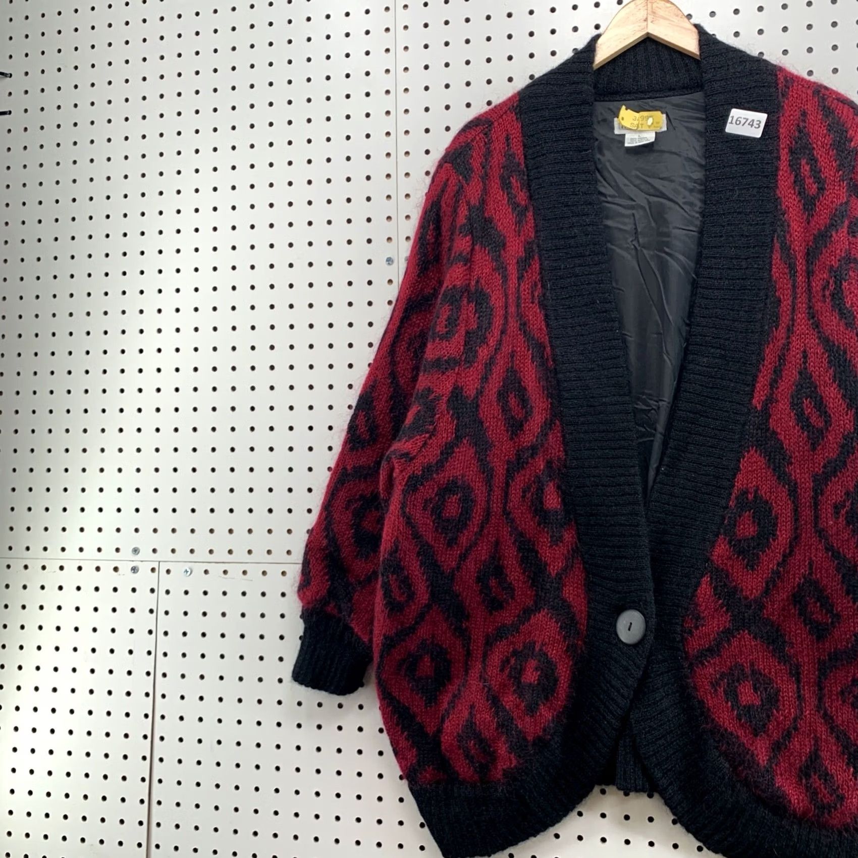 Vintage VINTAGE Cardigan Sweater Womens Large Mohair Blend Argyle One Button Red Long Sleeve Size L / US 10 / IT 46 - 4 Thumbnail