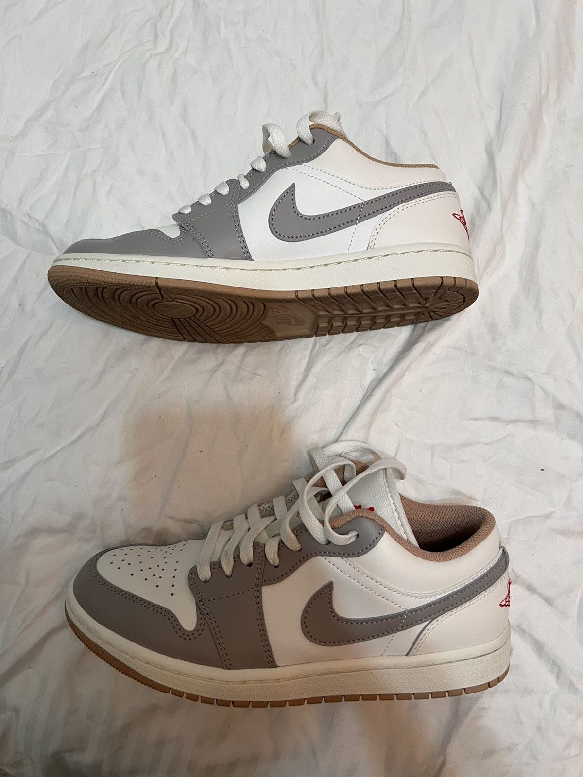 Nike Nike Jordan 1 Low Size US 7 / EU 40 - 3 Thumbnail