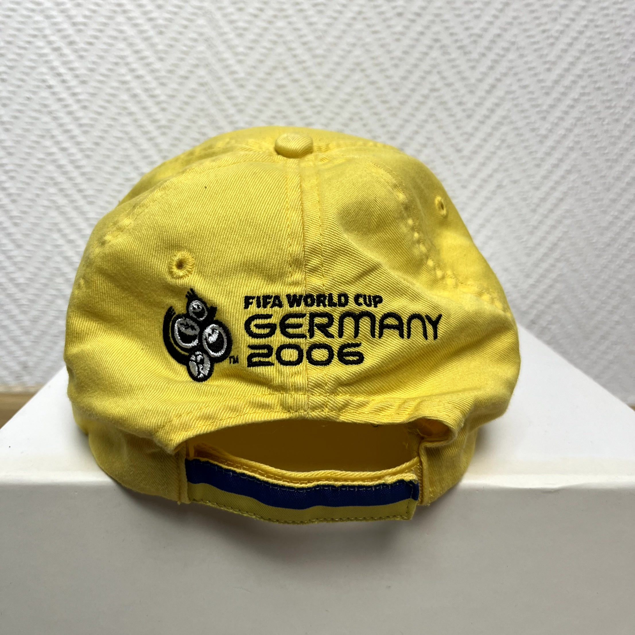 Vintage Fifa World Cup 2006 Ukraine Yellow Cap Snapback One Size Size ONE SIZE - 7 Thumbnail