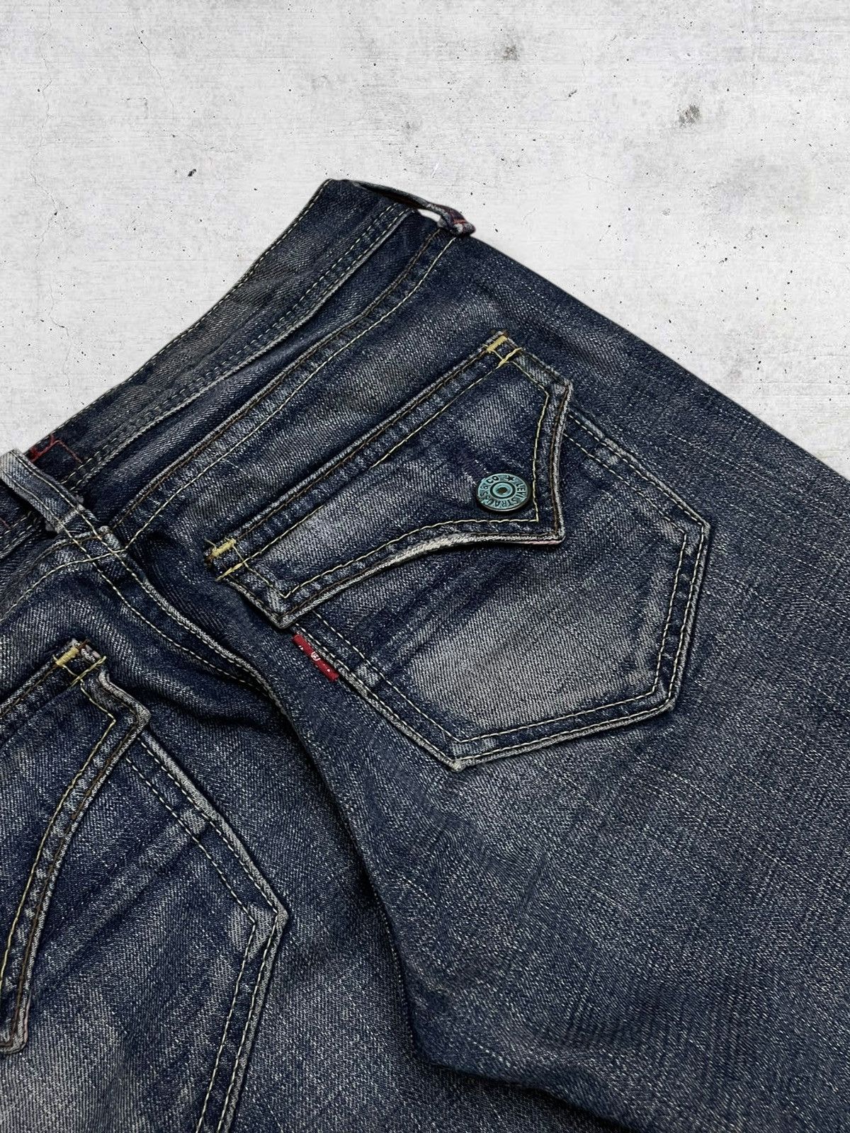 Levi's Vintage Clothing VINTAGE REDLOCK LEVIS USA DESIGNER 90S RIPPED FLARE DENIM Size US 28 / EU 44 - 15 Thumbnail