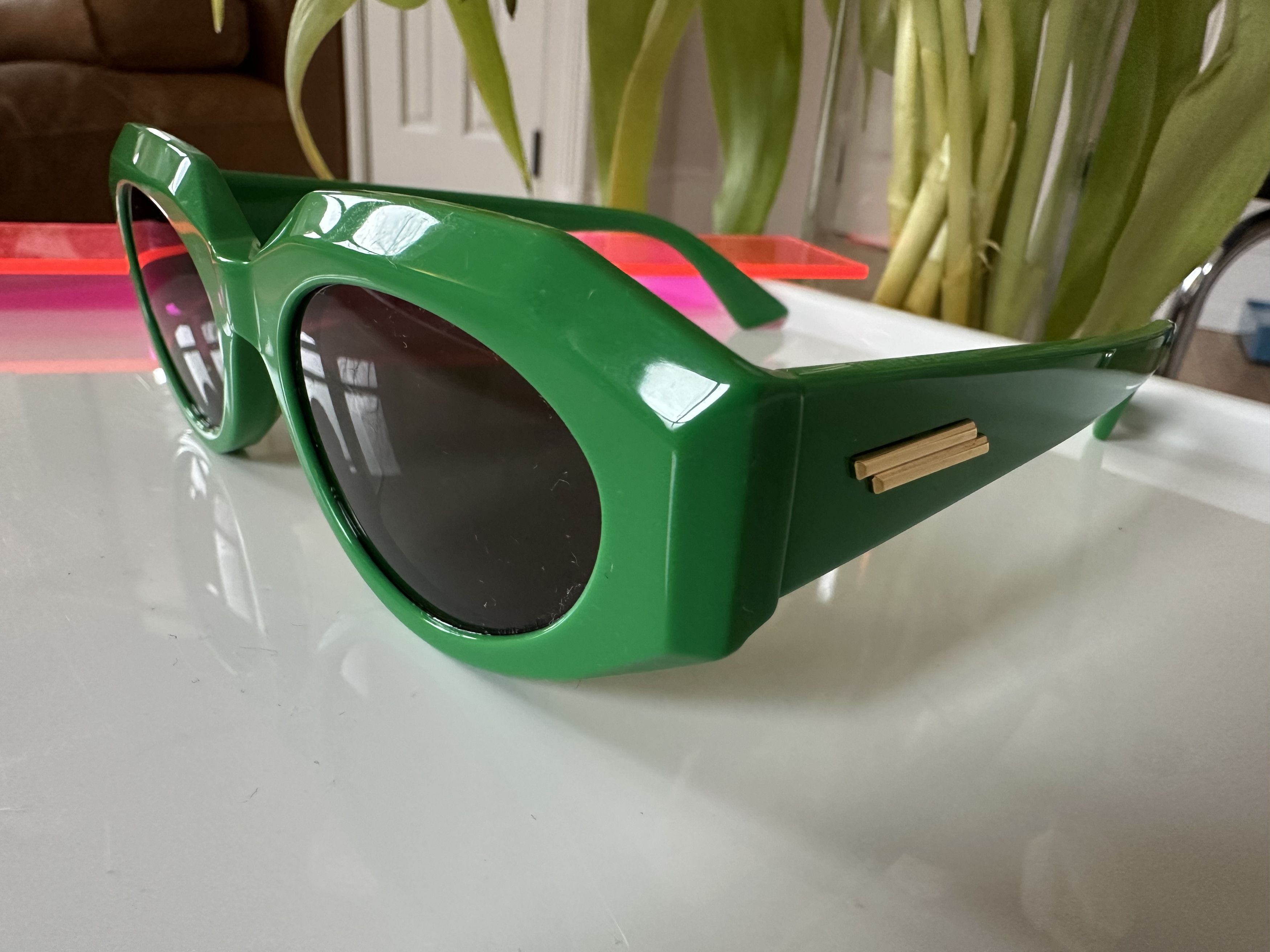 Bottega Veneta BOTTEGA VENETA - Facet Oval Sunglasses in Green. Unisex Size ONE SIZE - 6 Thumbnail