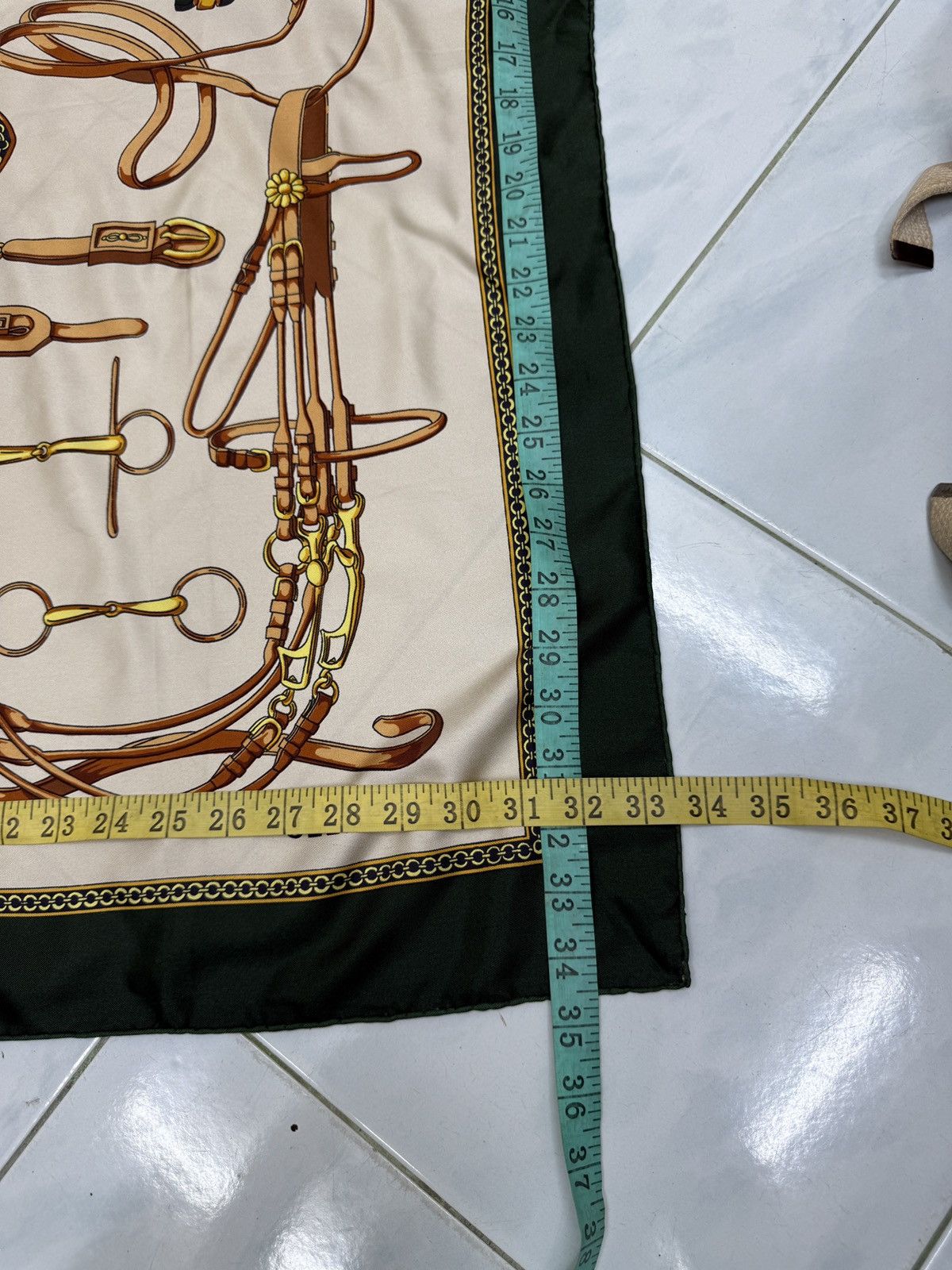 Celine 🔥🔥🔥ARCHIVE VINTAGE CELINE SILK SCARF Size ONE SIZE - 13 Thumbnail
