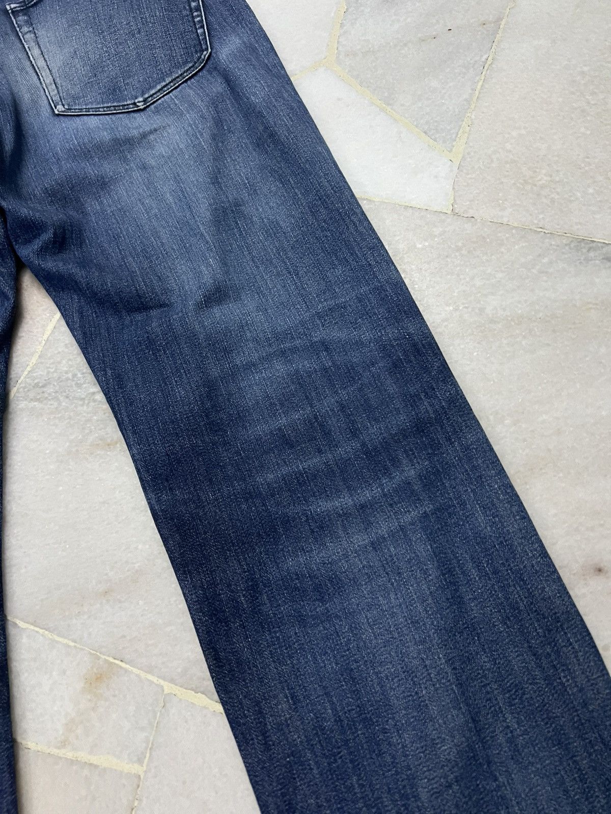 Burberry BURBERRY BLACK LABEL DISTRESSED WASHED JEAN Size US 30 / EU 46 - 18 Thumbnail