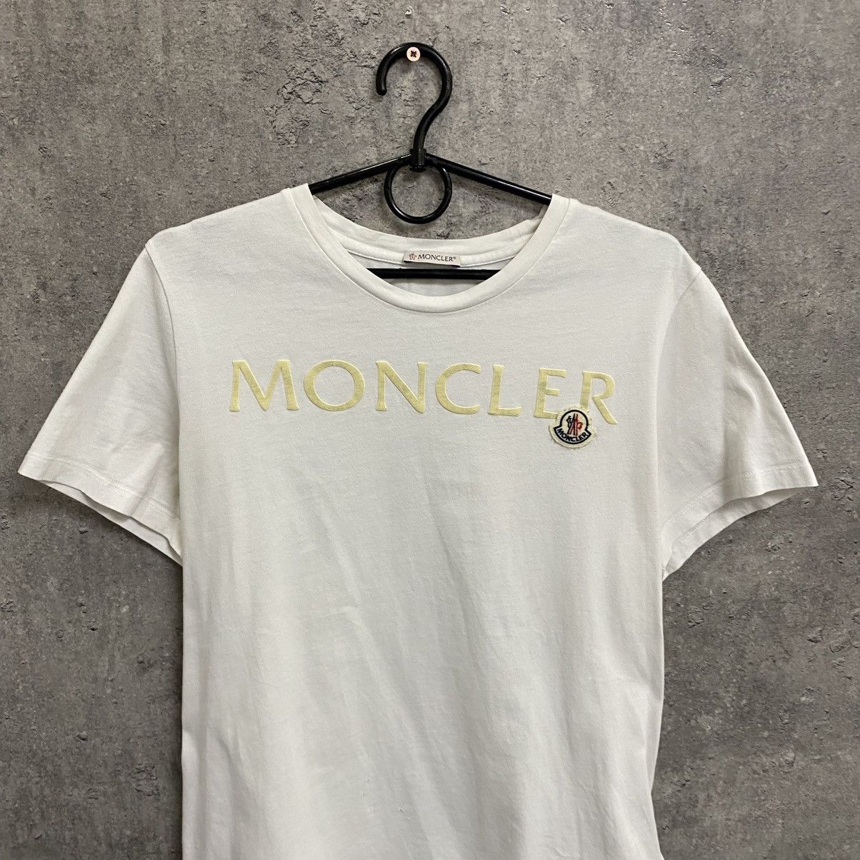Moncler Moncler T-Shirt Size US L / EU 52-54 / 3 - 4 Thumbnail
