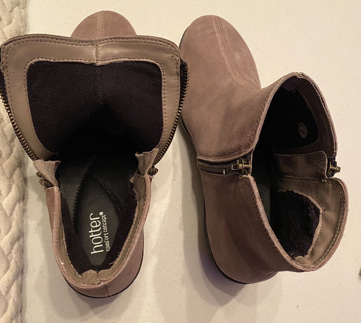 Other Hotter 🏴󠁧󠁢󠁥󠁮󠁧󠁿 Comfort Concept Suede Center Seam Chelsea Boot 9 Size US 10.5 / IT 40.5 - 11 Thumbnail